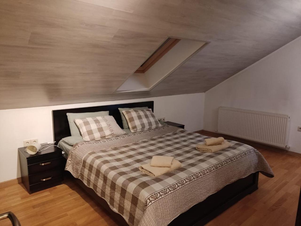 Evdo Apartments B1 Comfy House