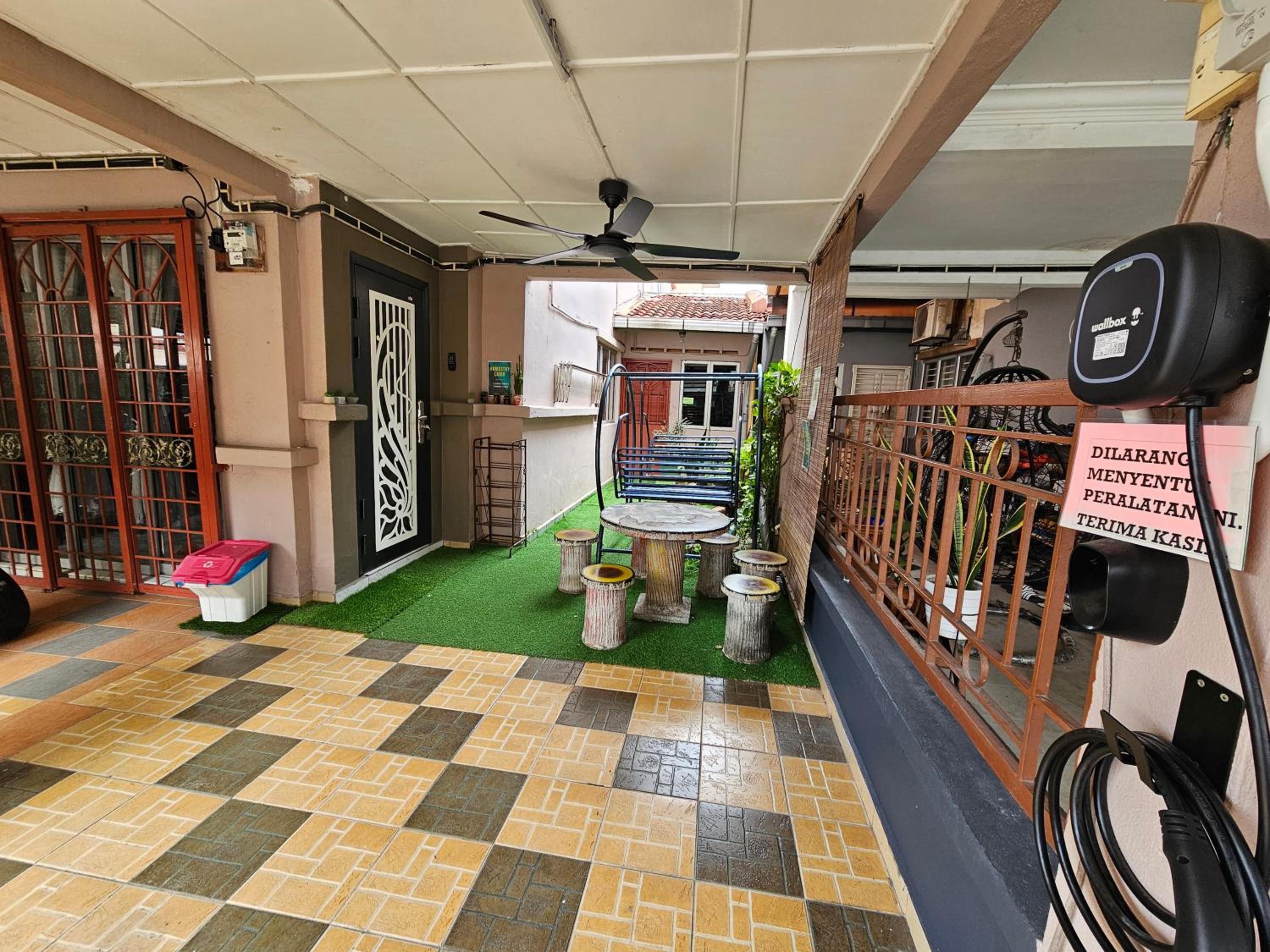 Homestay LaNik Saujana Utama 2 photo 2