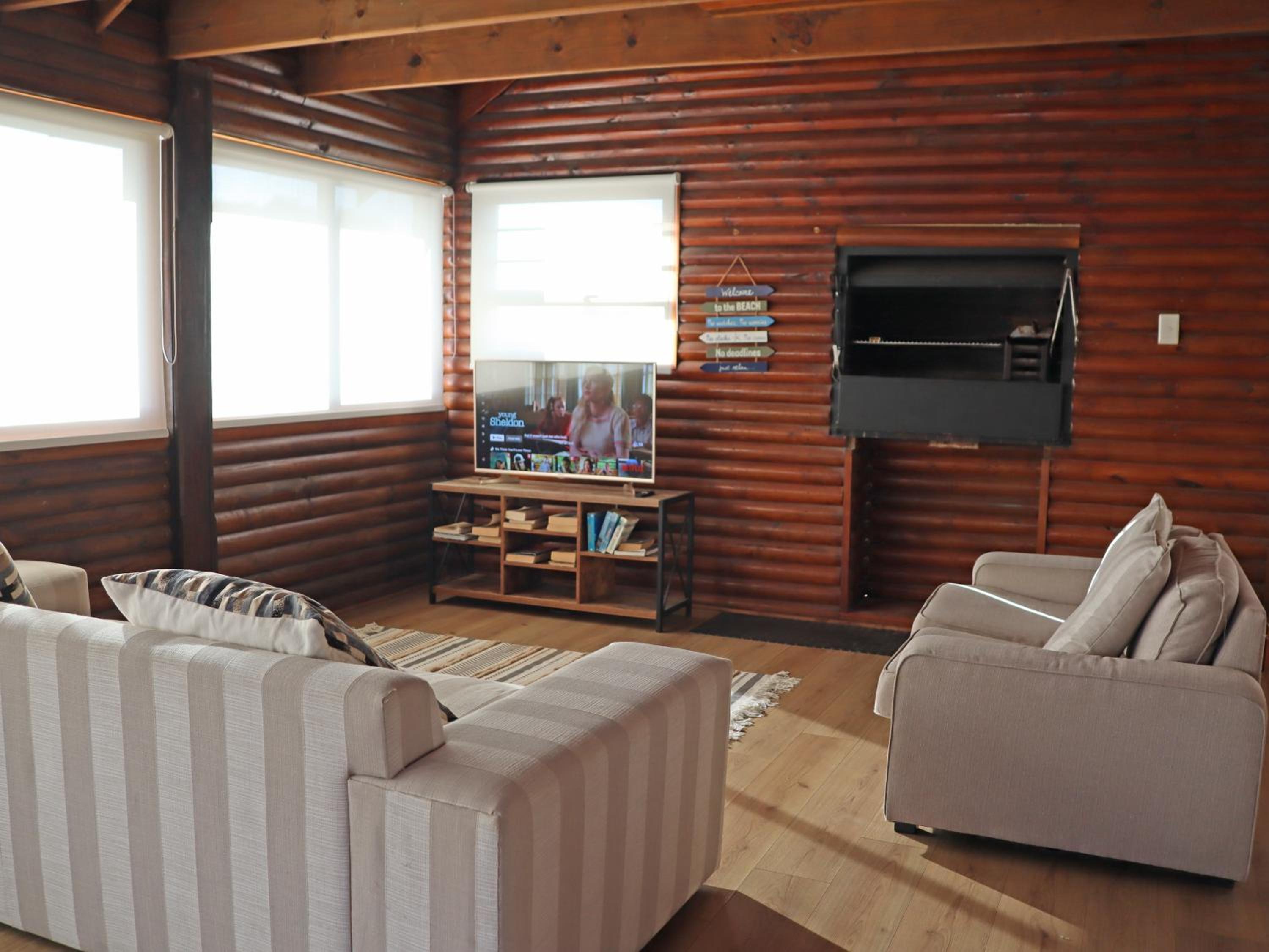 Jeffreysbay charming wooden house close to beach