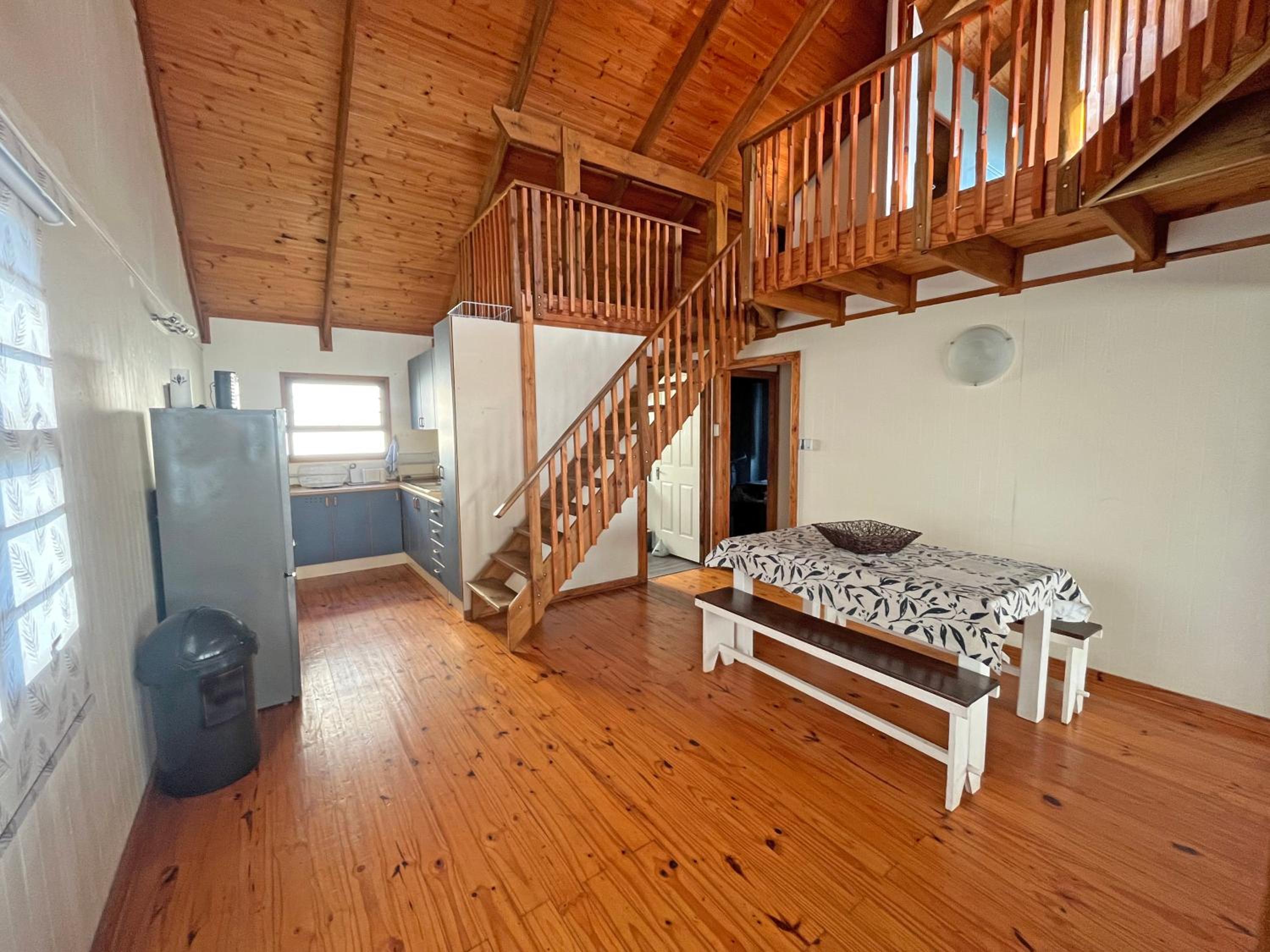 Jeffreysbay charming wooden house close to beach