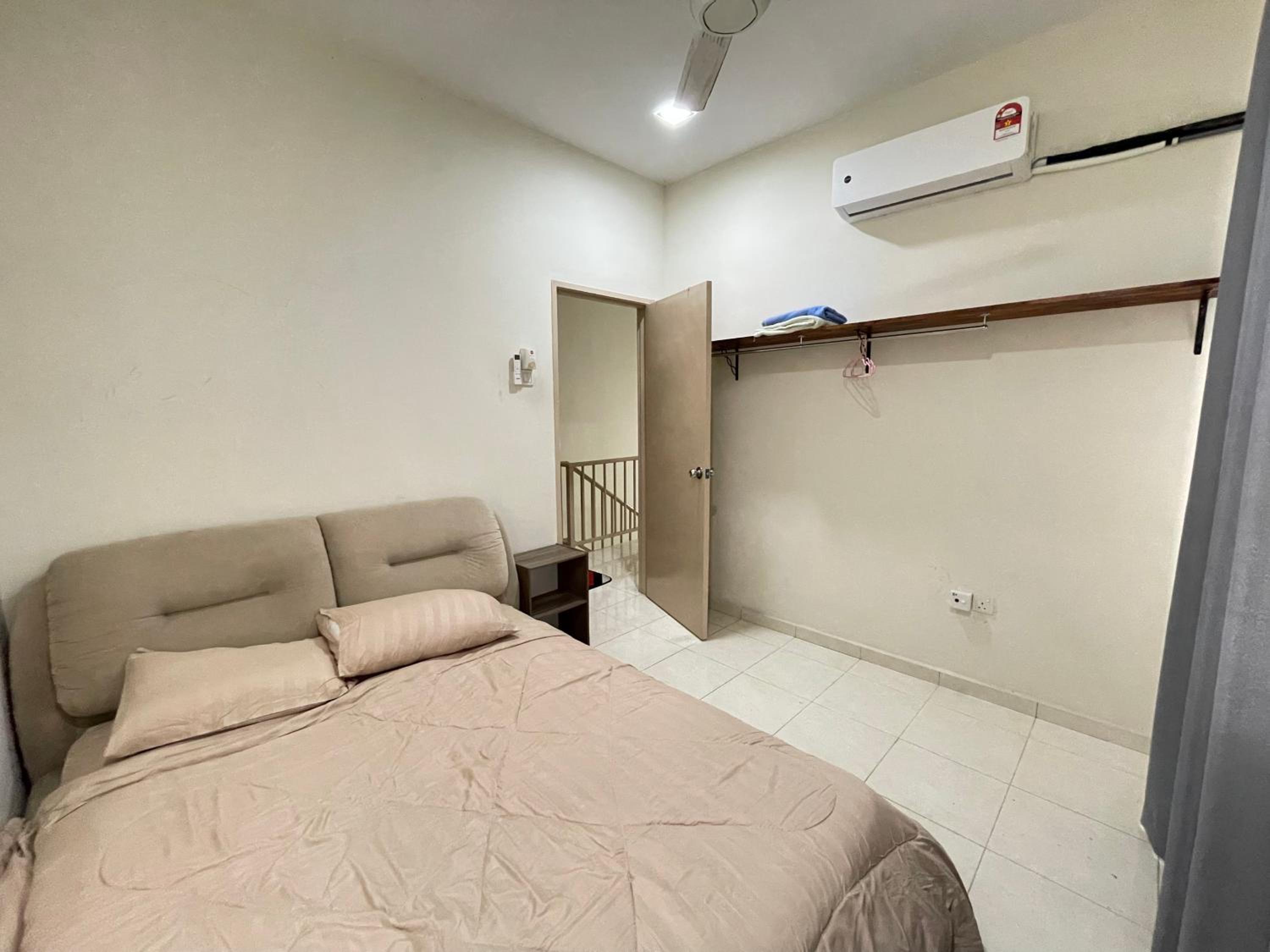 Kuza Homes Batu Berendam photo 8