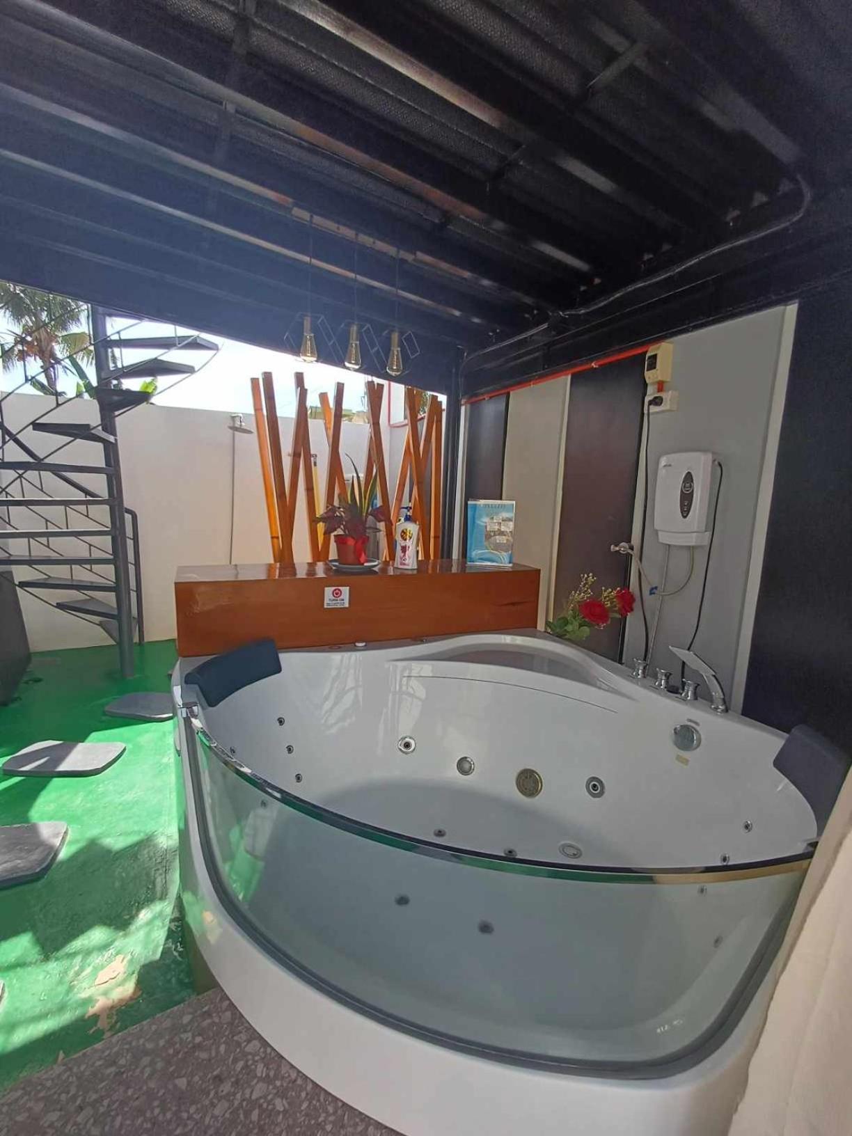BMF Homestay Jacuzzi