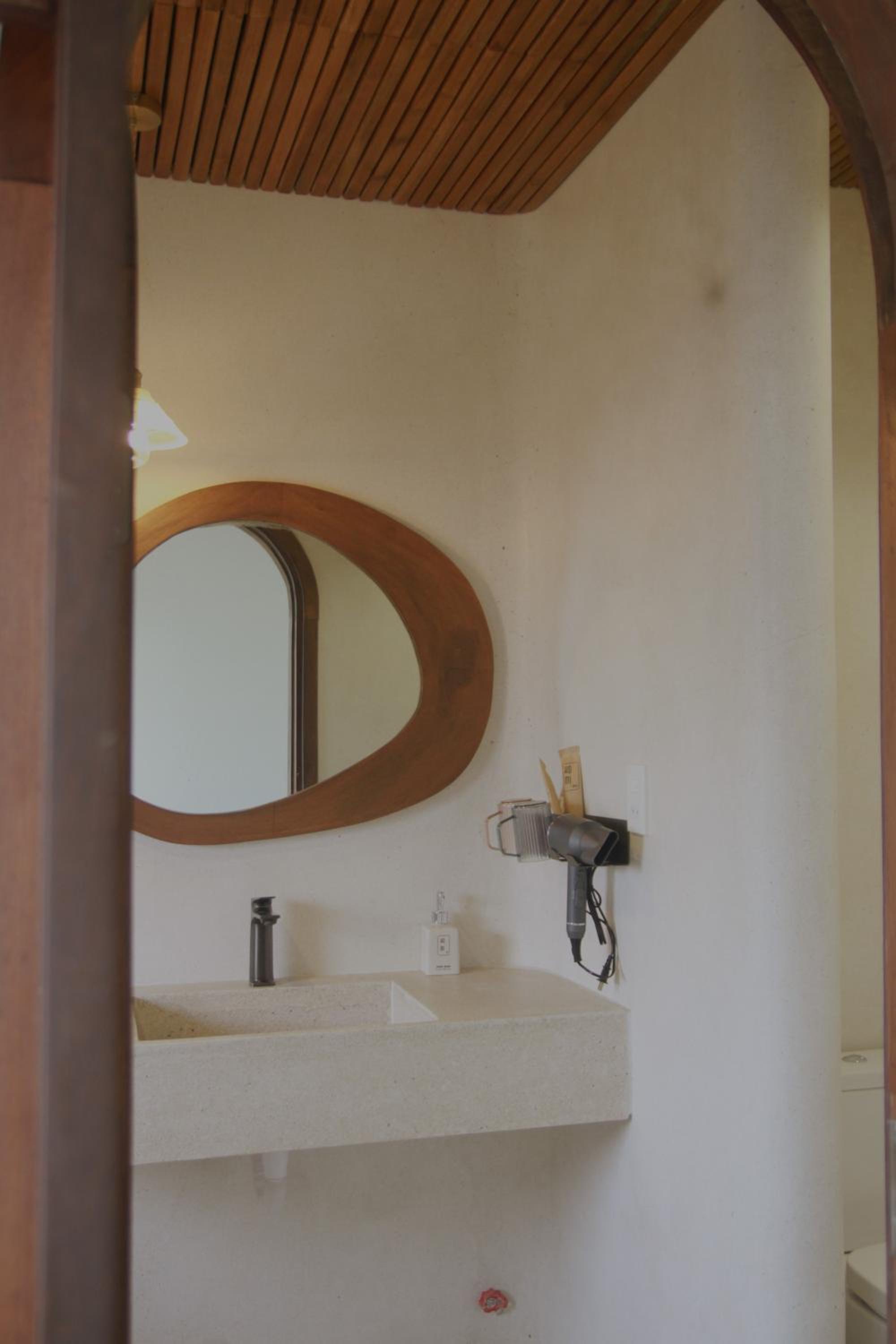 Komi House Homestay
