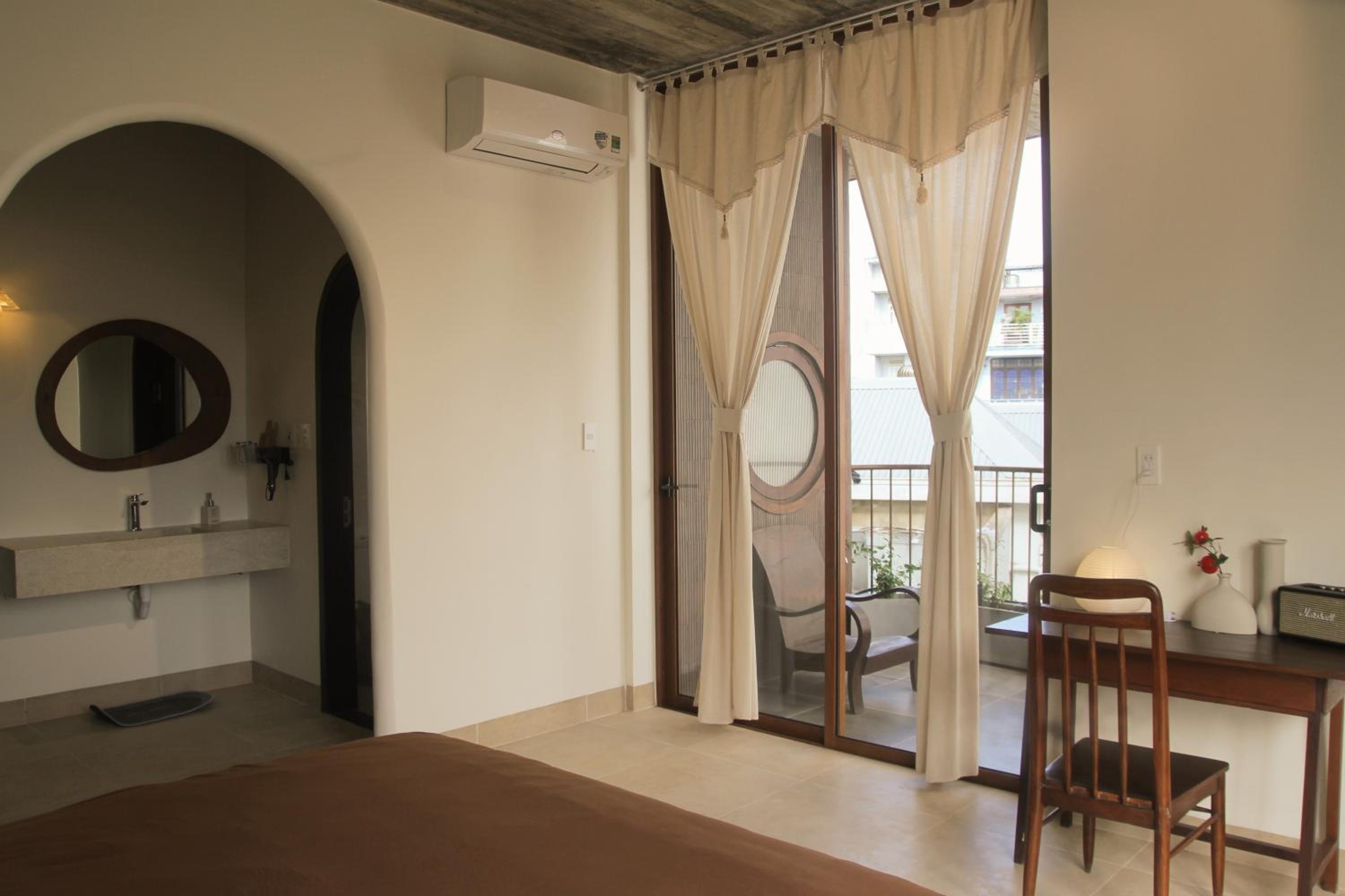 Komi House Homestay