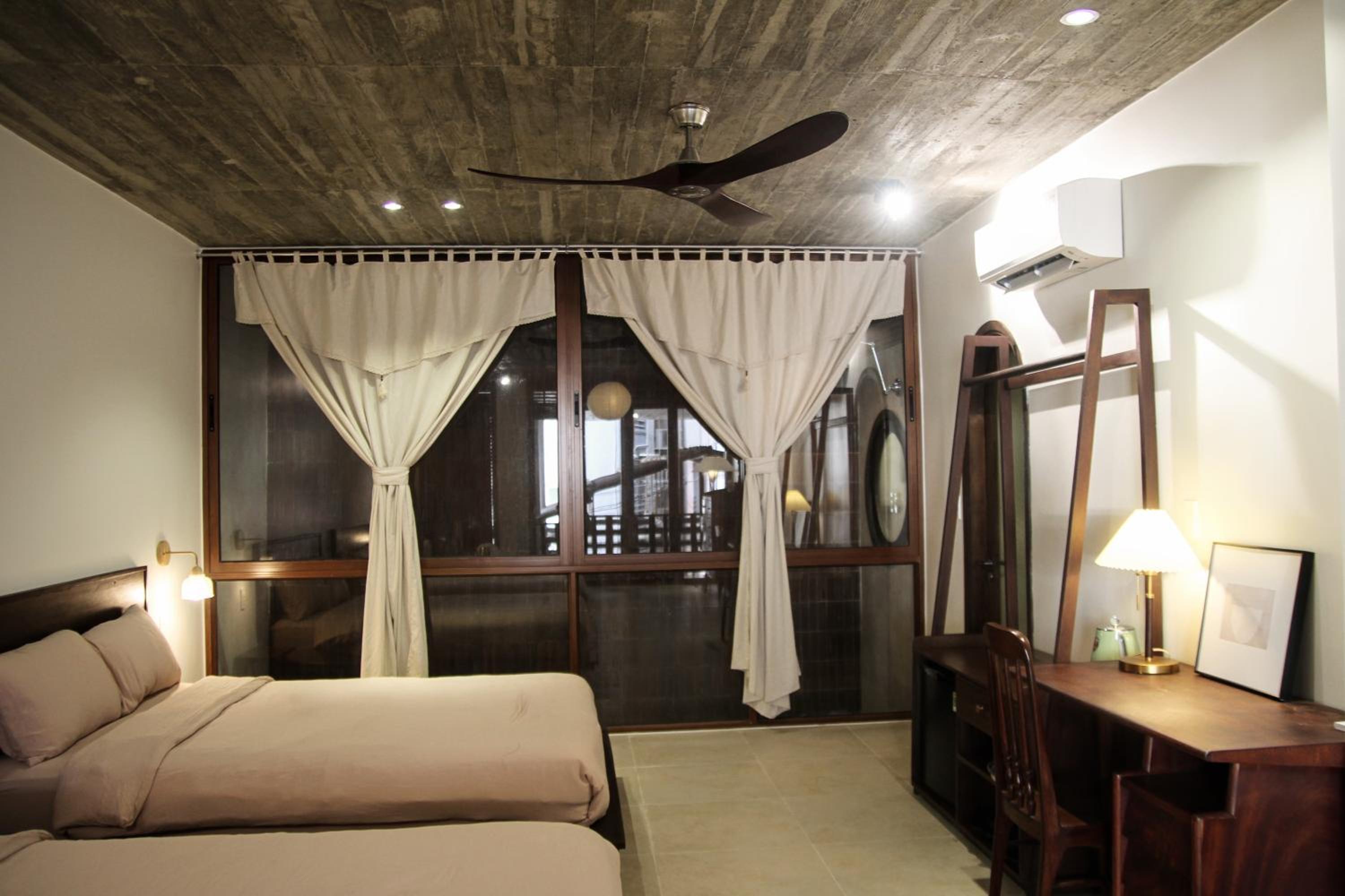 Komi House Homestay