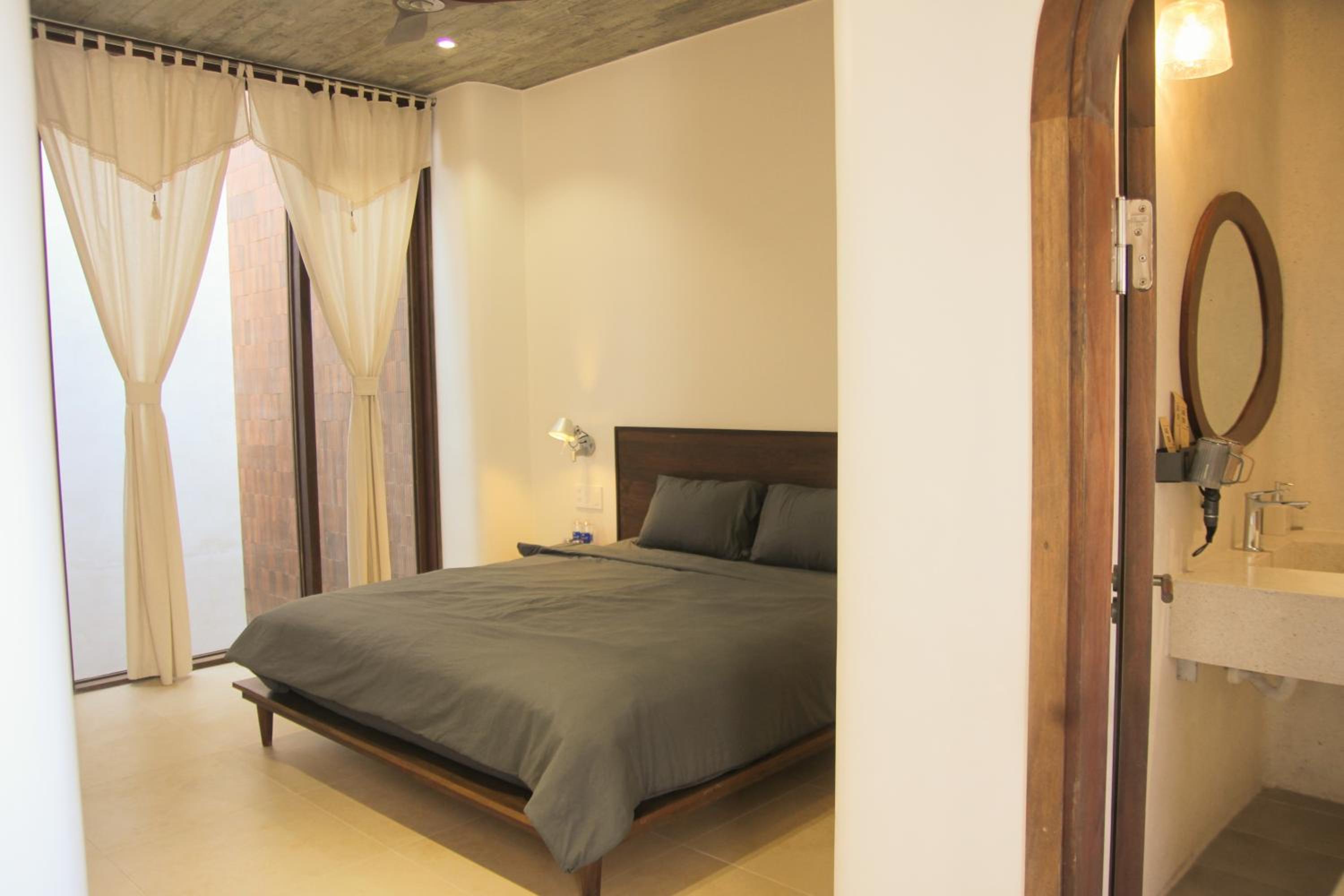 Komi House Homestay