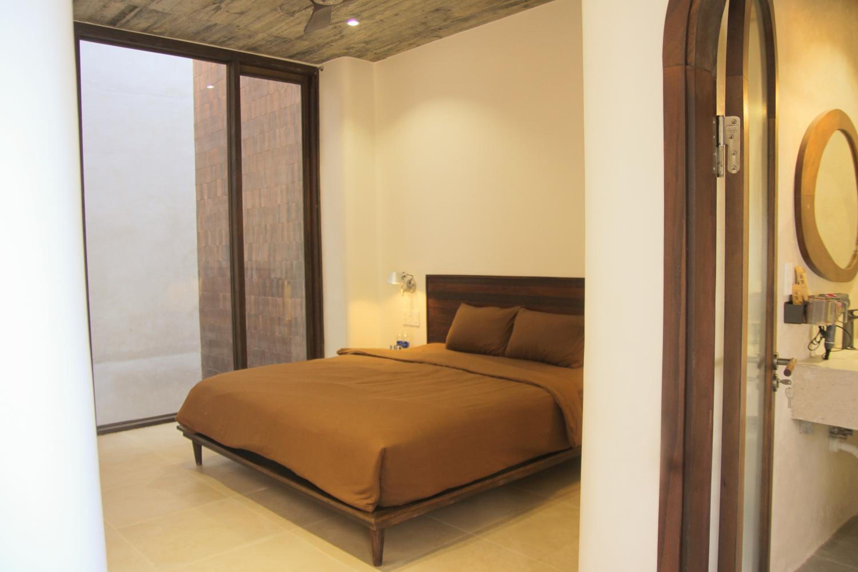 Komi House Homestay