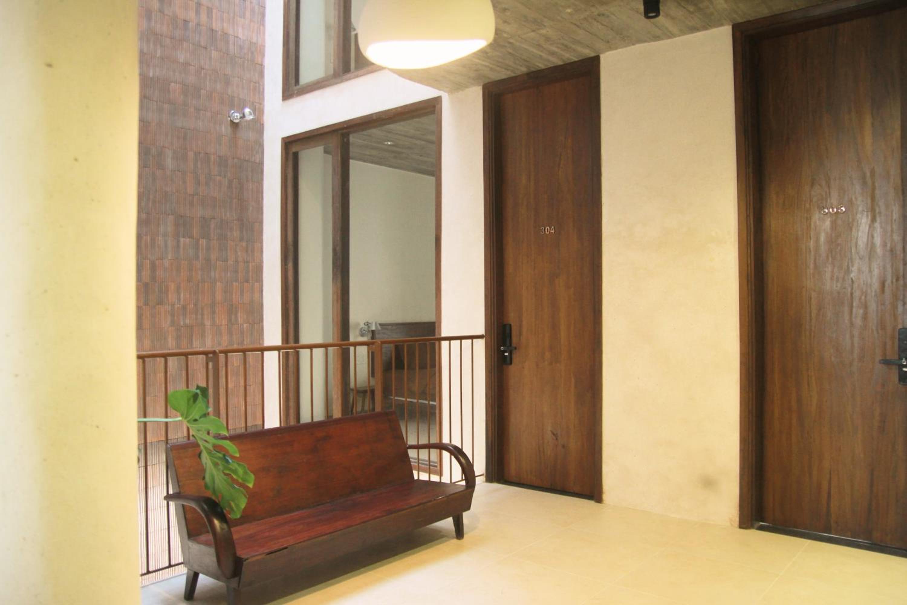 Komi House Homestay