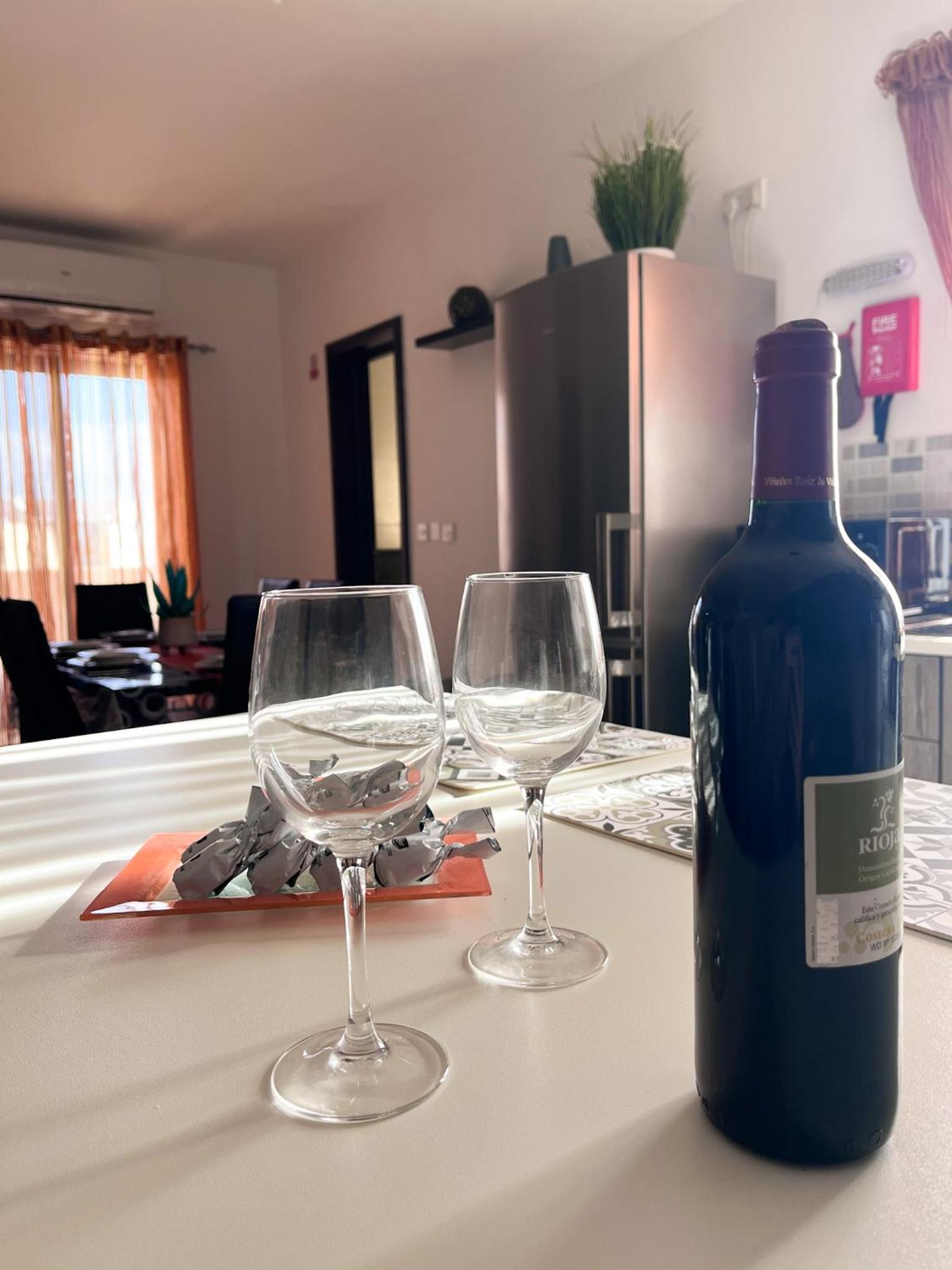 Modern Spacious 2BD Penthouse with 2 Terraces - Close to Luqa Airport