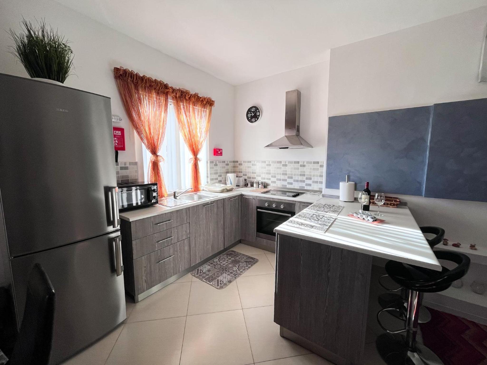 Modern Spacious 2BD Penthouse with 2 Terraces - Close to Luqa Airport