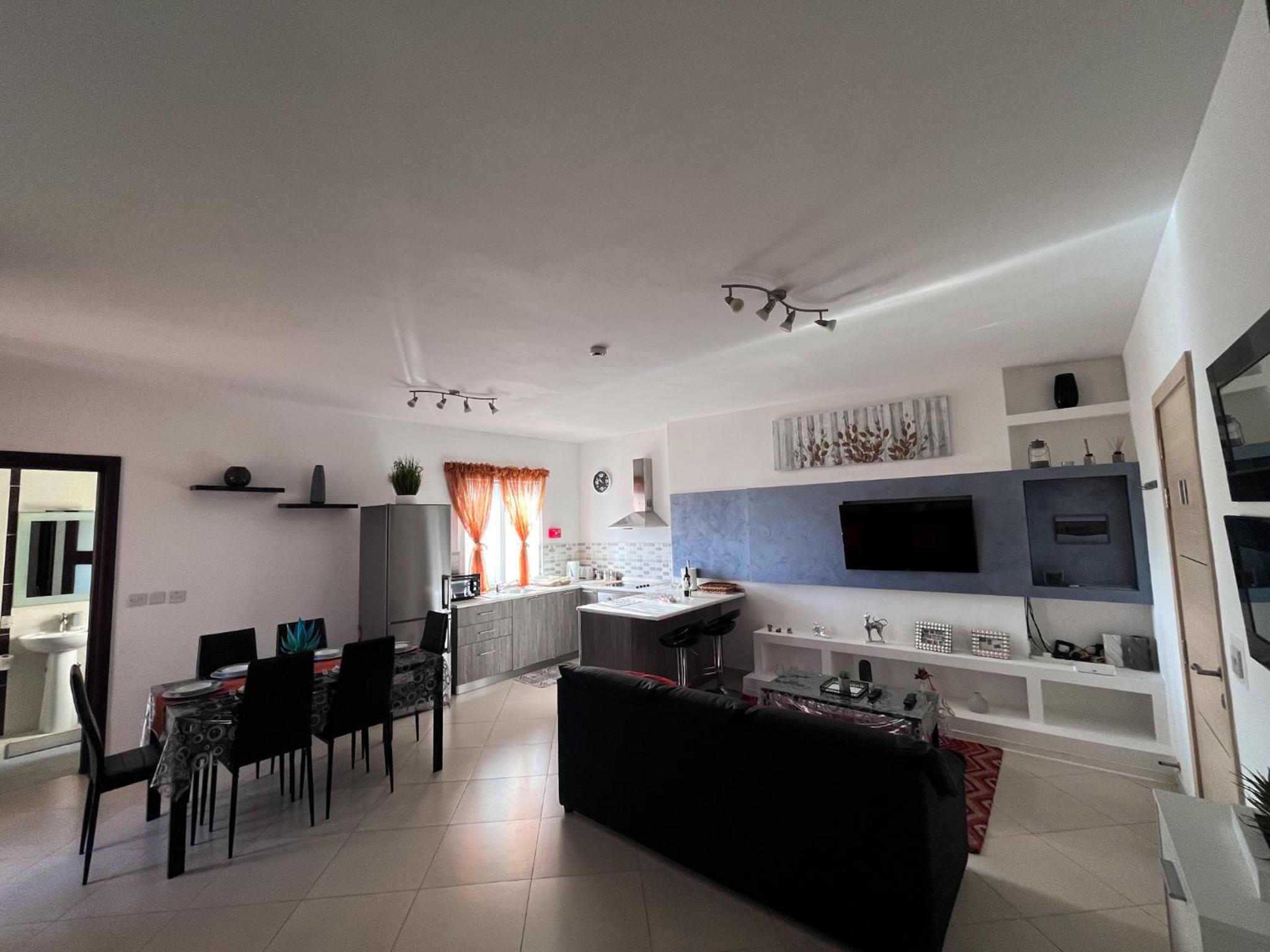 Foto 9 de 20 de Modern Spacious 2BD Penthouse with 2 Terraces - Close to Luqa Airport
