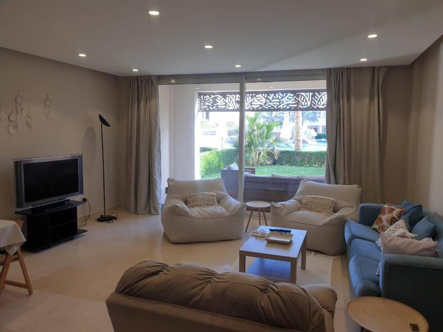 Mangroovy - 2BR Prodigious Ground Pool & Sea view view 3
