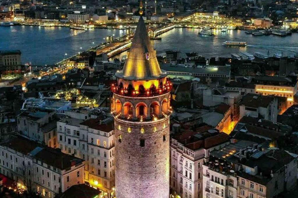 Central of İstanbul near to so many historic place