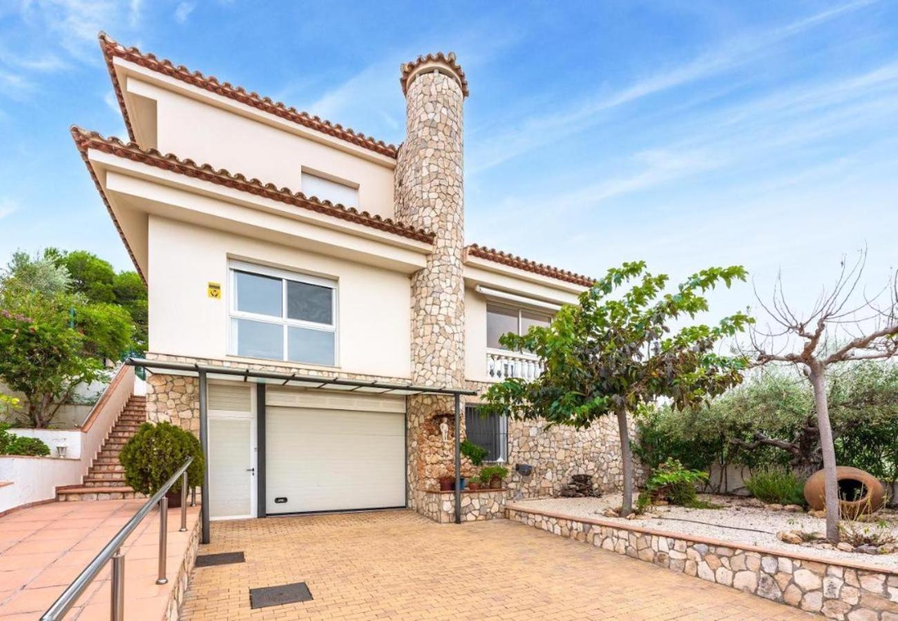 Hotel Catalunya Casas Tranquil Paradise, Private Pool and only 200 meters to beach! - Image 1