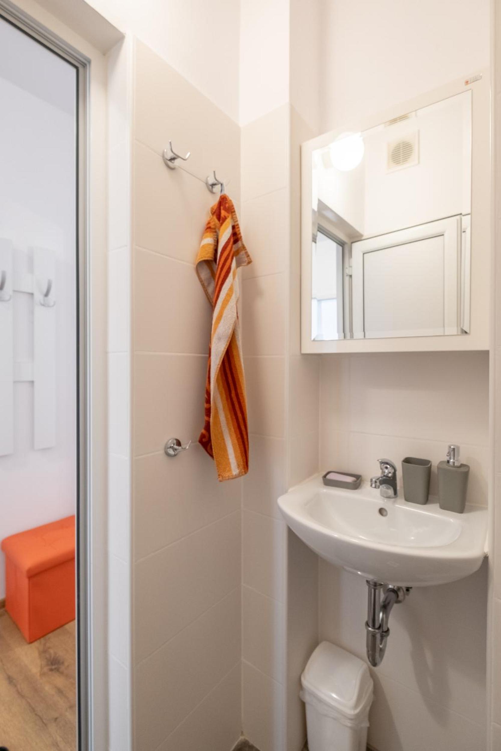 Peaceful downtown location - 2 bedroom apartment