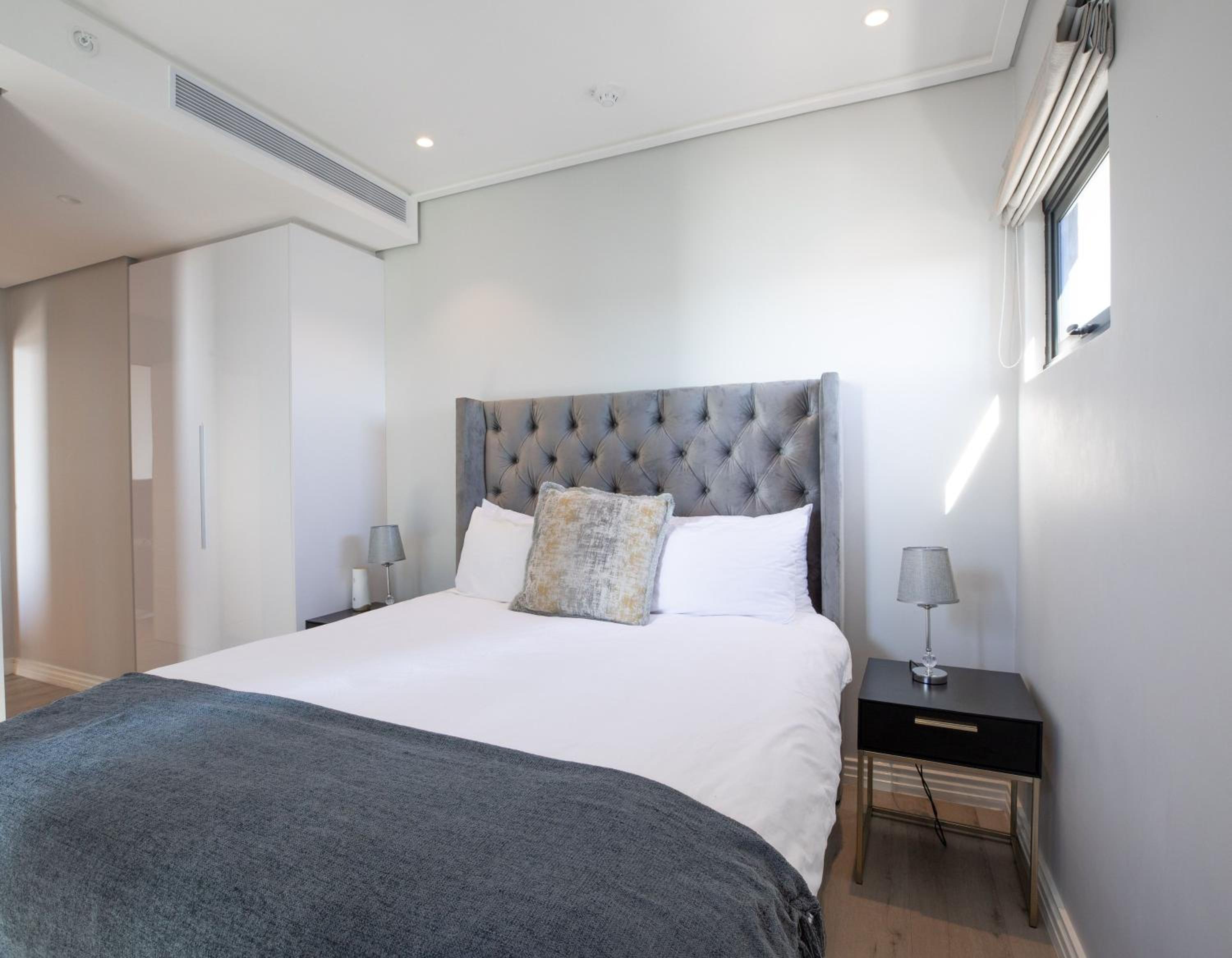 16 on Bree Unit 1713 view 4