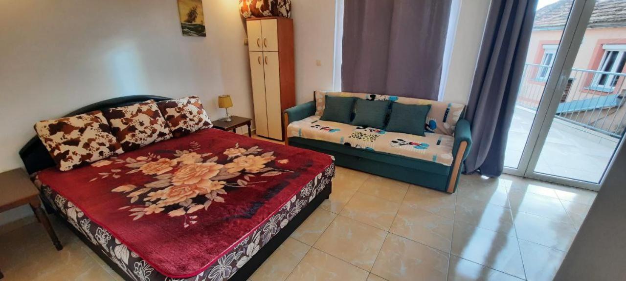 Natalie Guest House Old City view 4