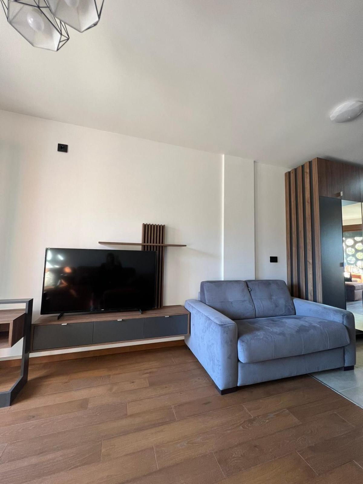 Apartman 19 Merlinka lux view 4