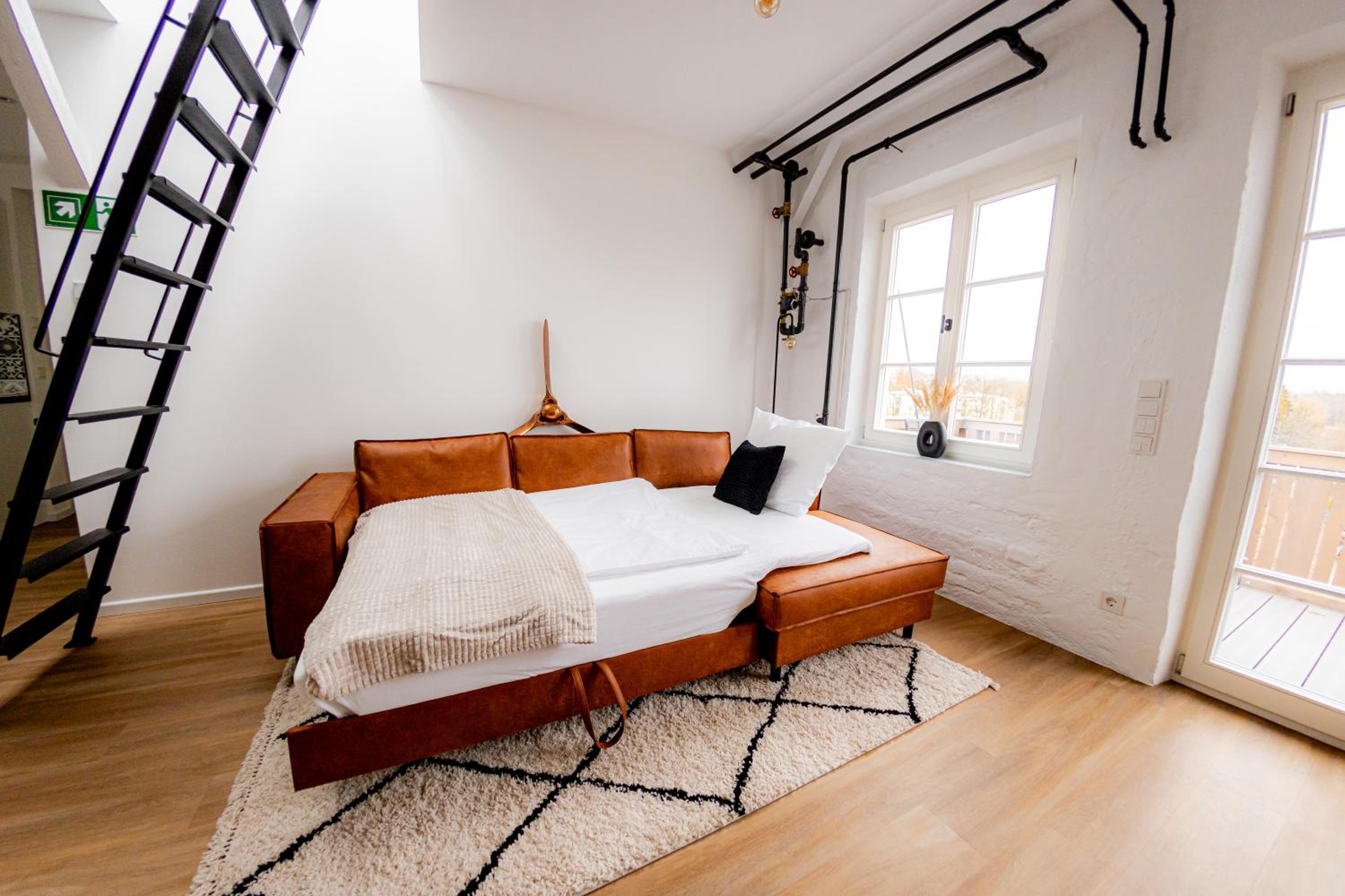 Highlight am Stadtplatz Mühldorf - C4S COME4STAY - 2 Zimmer Wohnung I bis zu 5 Gäste