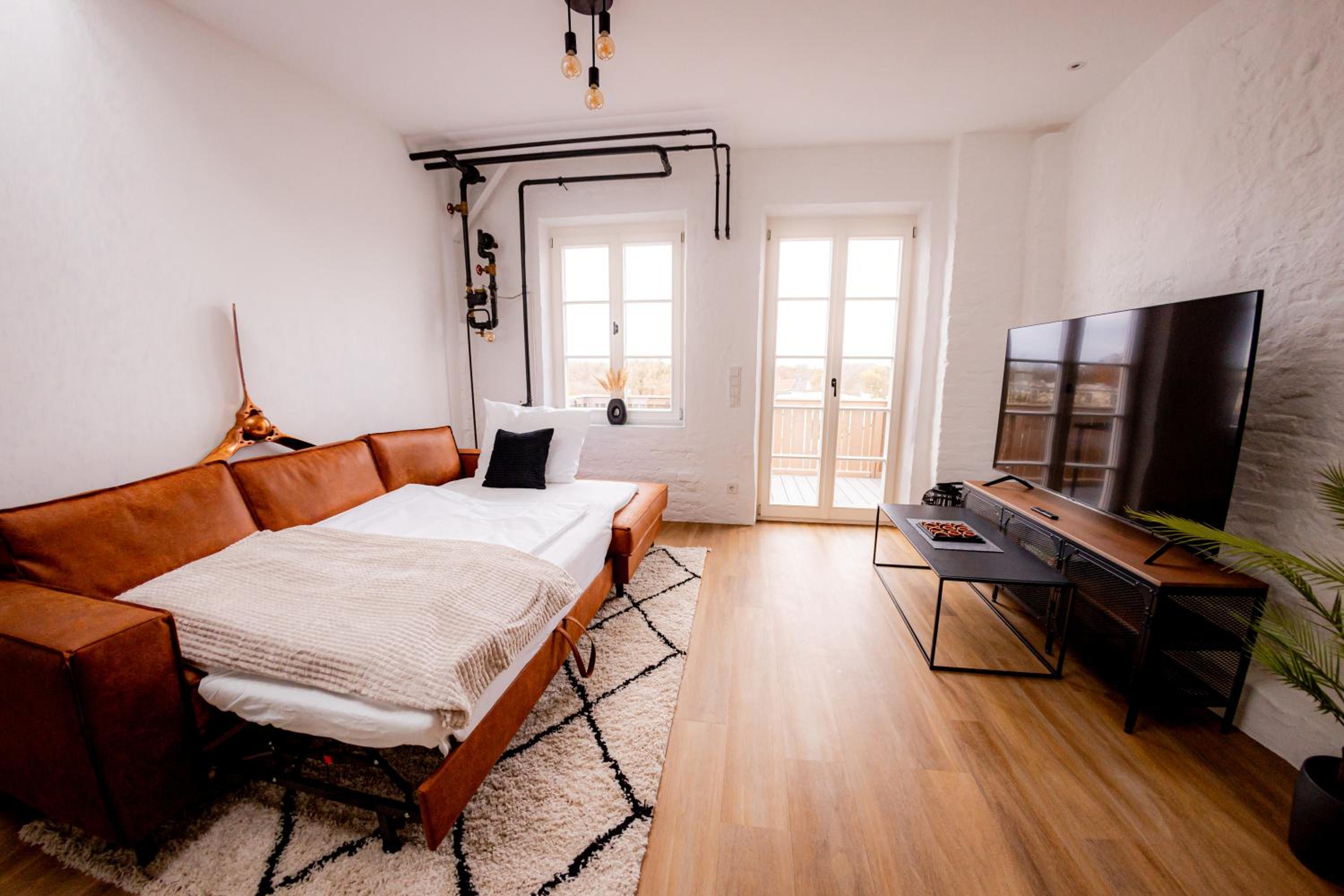 Highlight am Stadtplatz Mühldorf - C4S COME4STAY - 2 Zimmer Wohnung I bis zu 5 Gäste