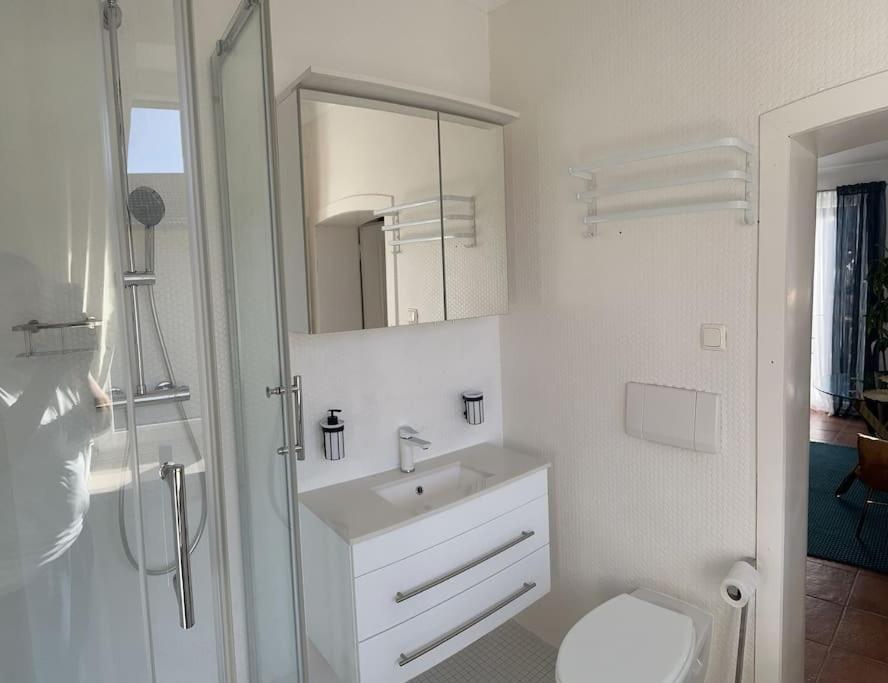 Haus Schmidhuber Ferienwohnung 3 mit Balkon und Bergblick