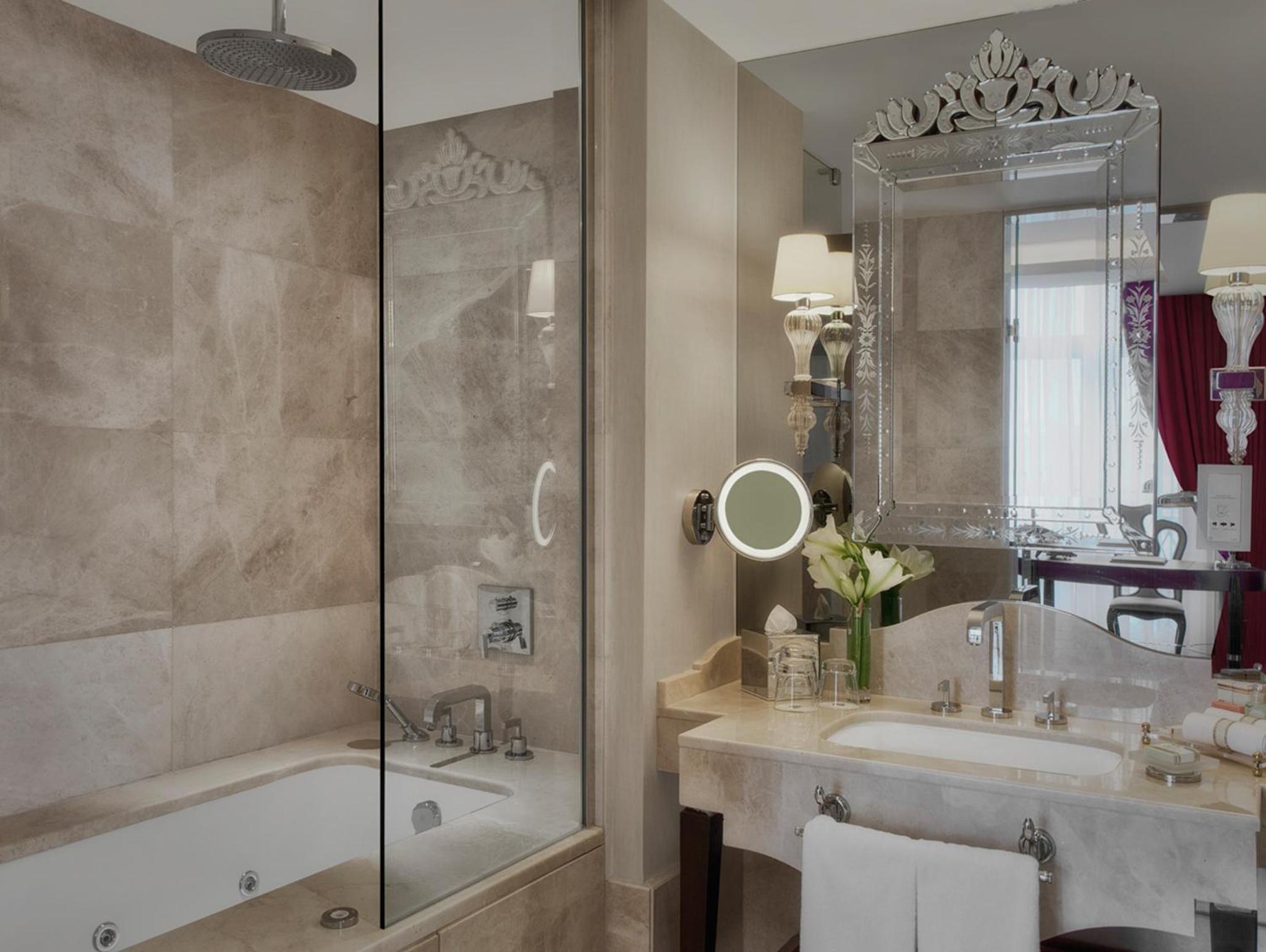 CVK Park Bosphorus Hotel Istanbul - Image 49