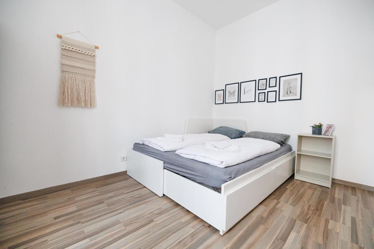 RG 5 Stylish Haven-Near Brunnenmarkt