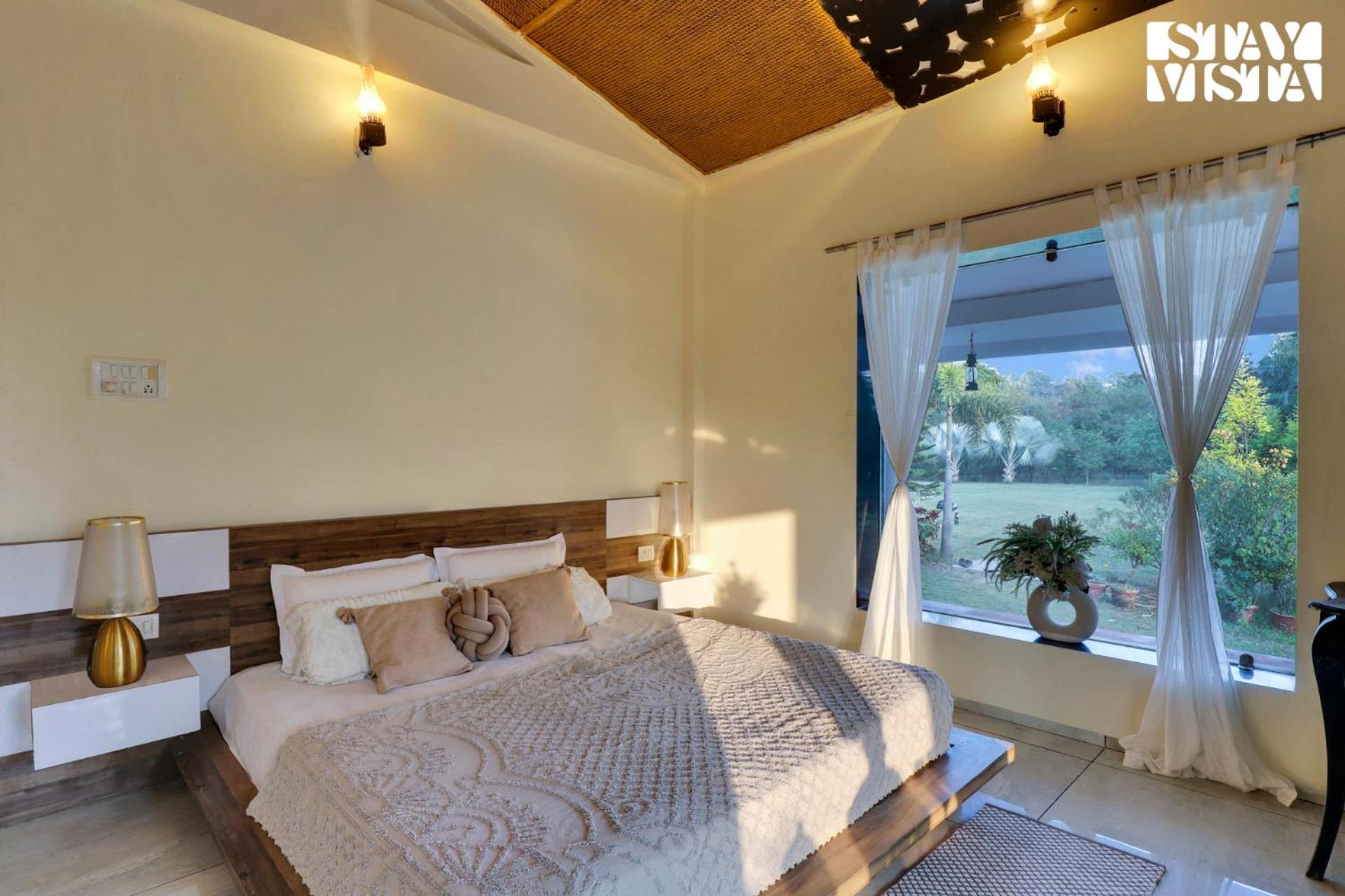 StayVista's The River Villa - Pet-Friendly Riverside Villa with Lawn & Bonfire view 5