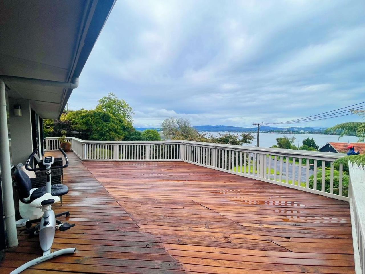 Premium lake view home