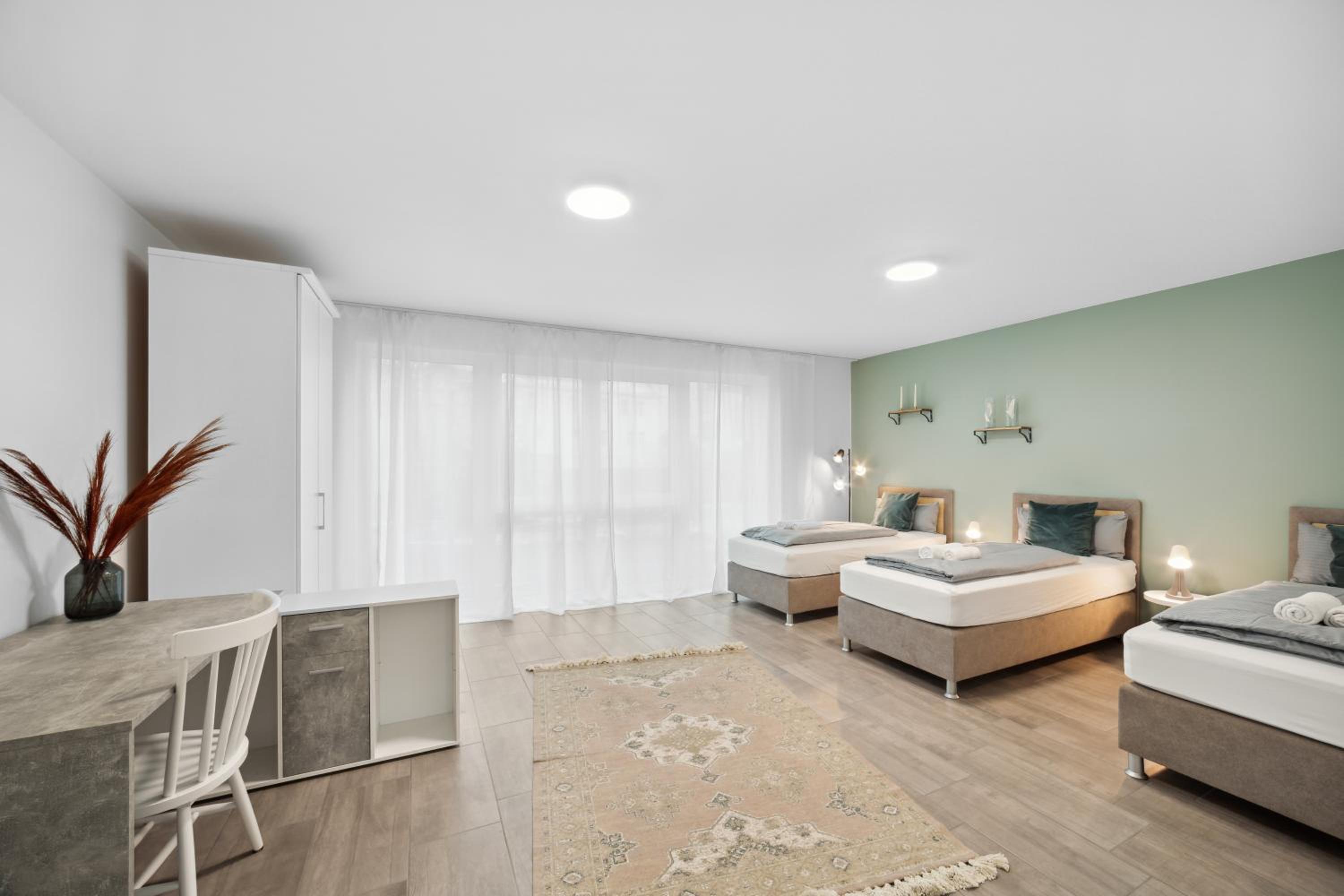Sali Homes - AM2 Spacious Apartment with Terrace in City Center