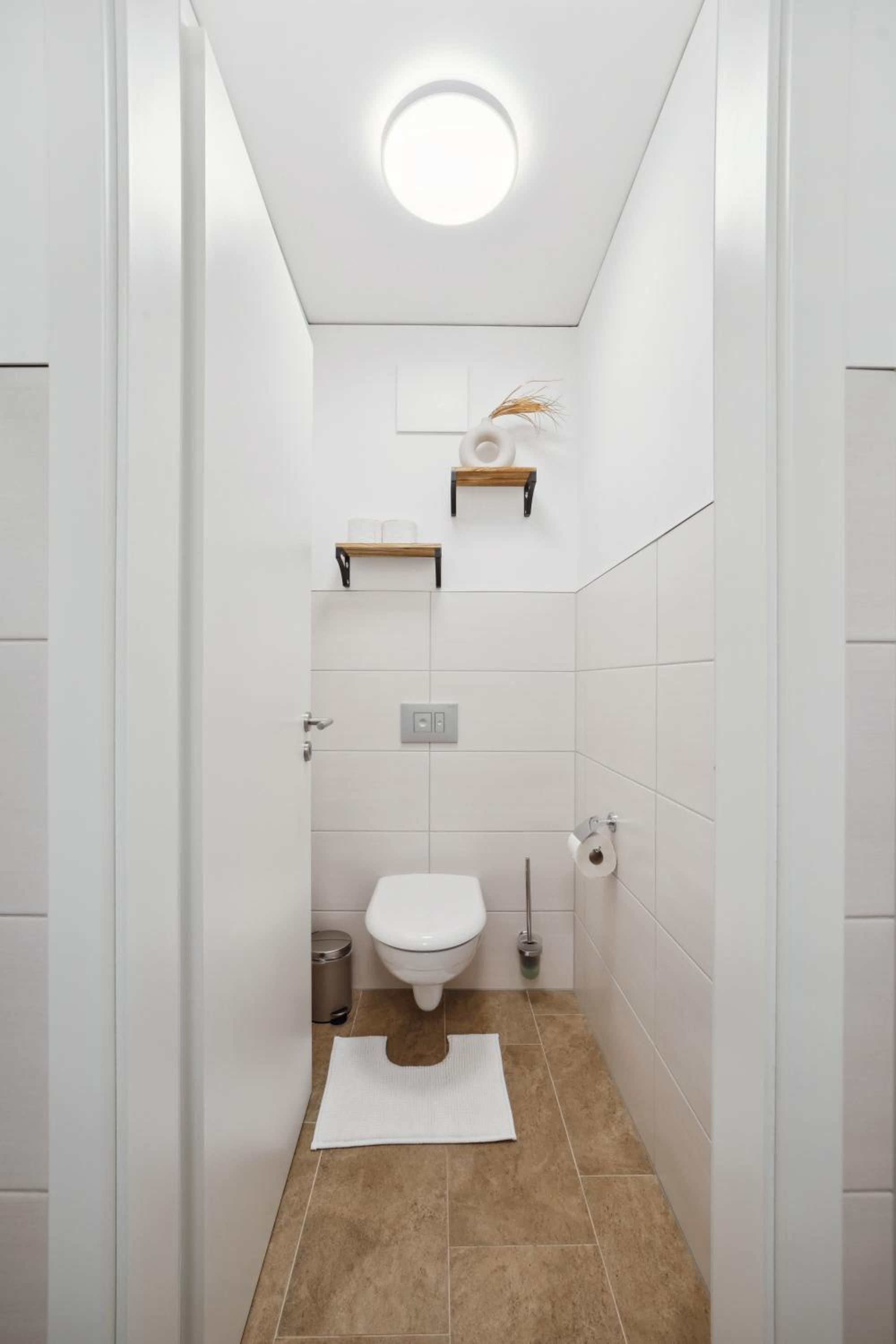 Sali Homes - AM2 Spacious Apartment with Terrace in City Center