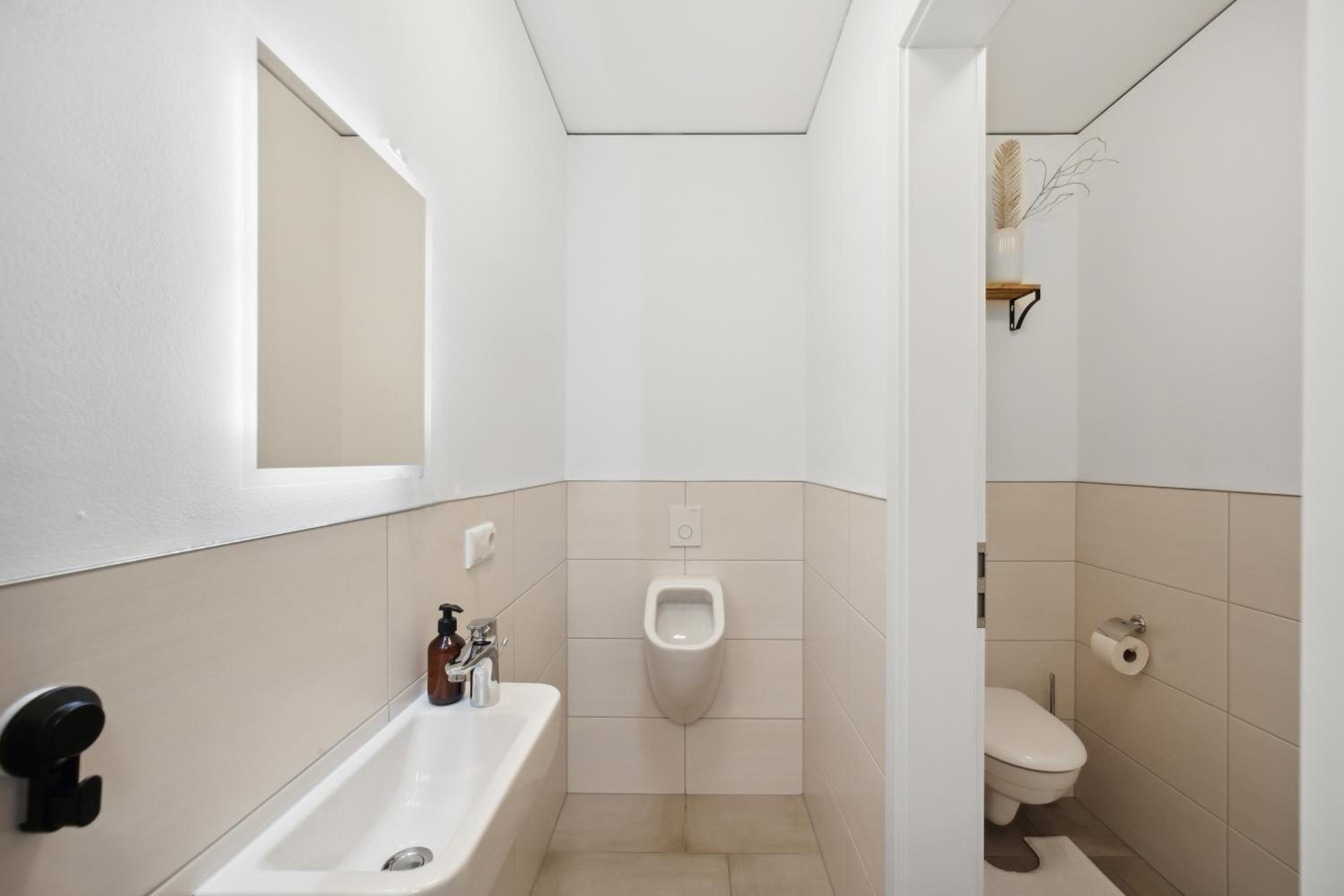 Sali Homes - AM2 Spacious Apartment with Terrace in City Center