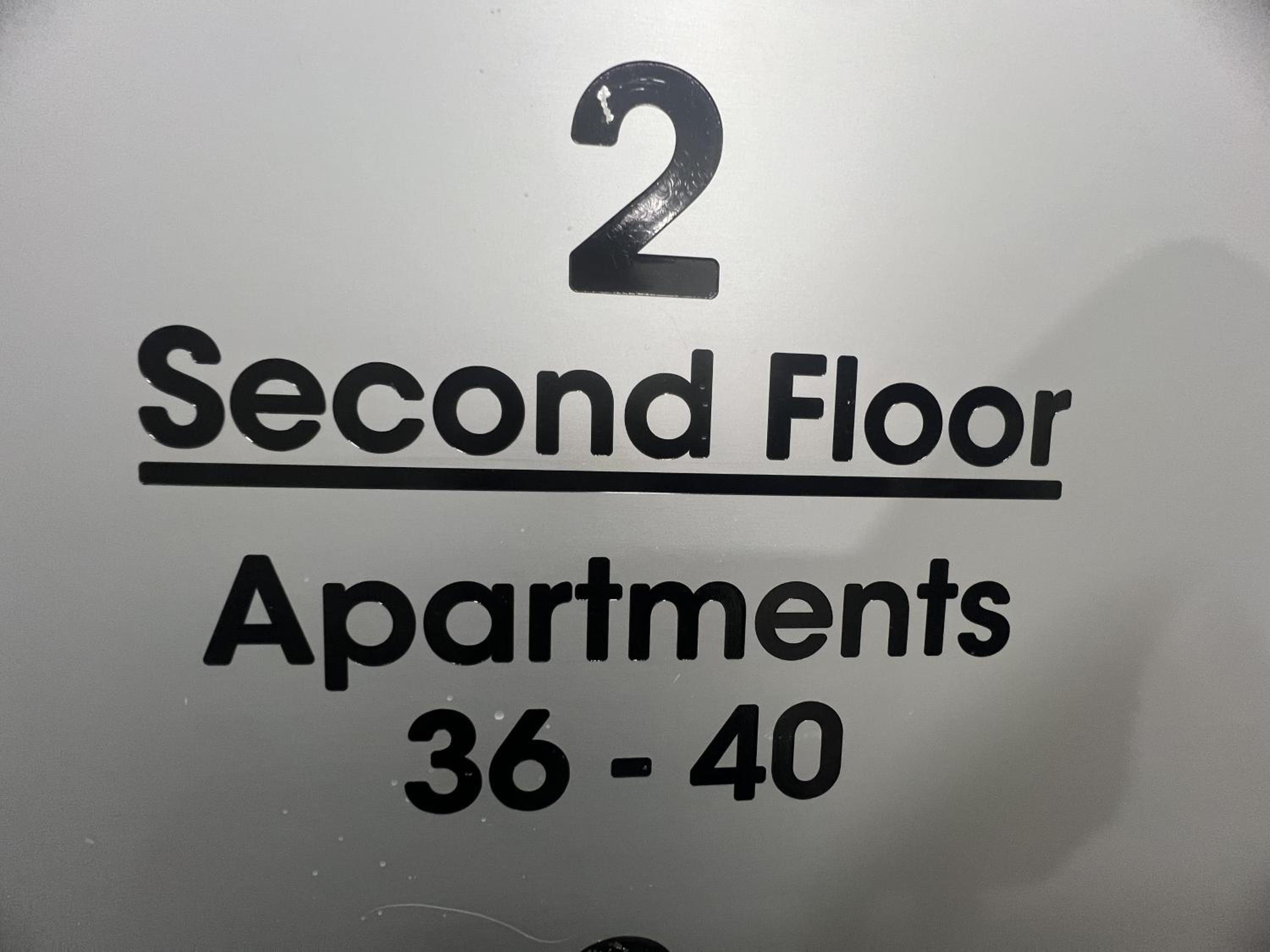 Remarkable 1-Bed Apartment in London with balcony