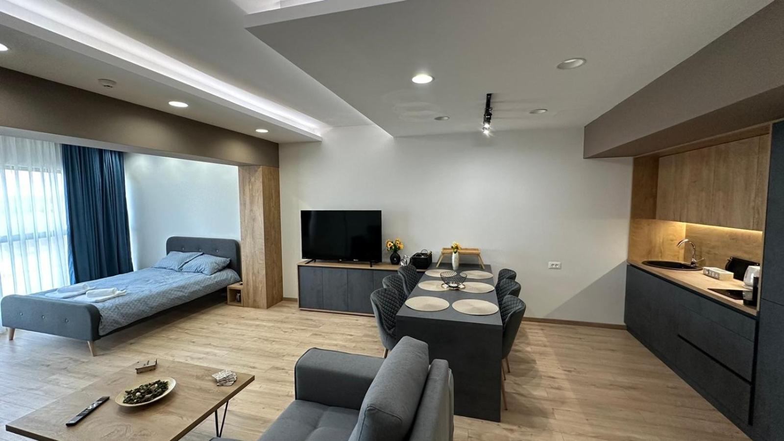 South Apartmani