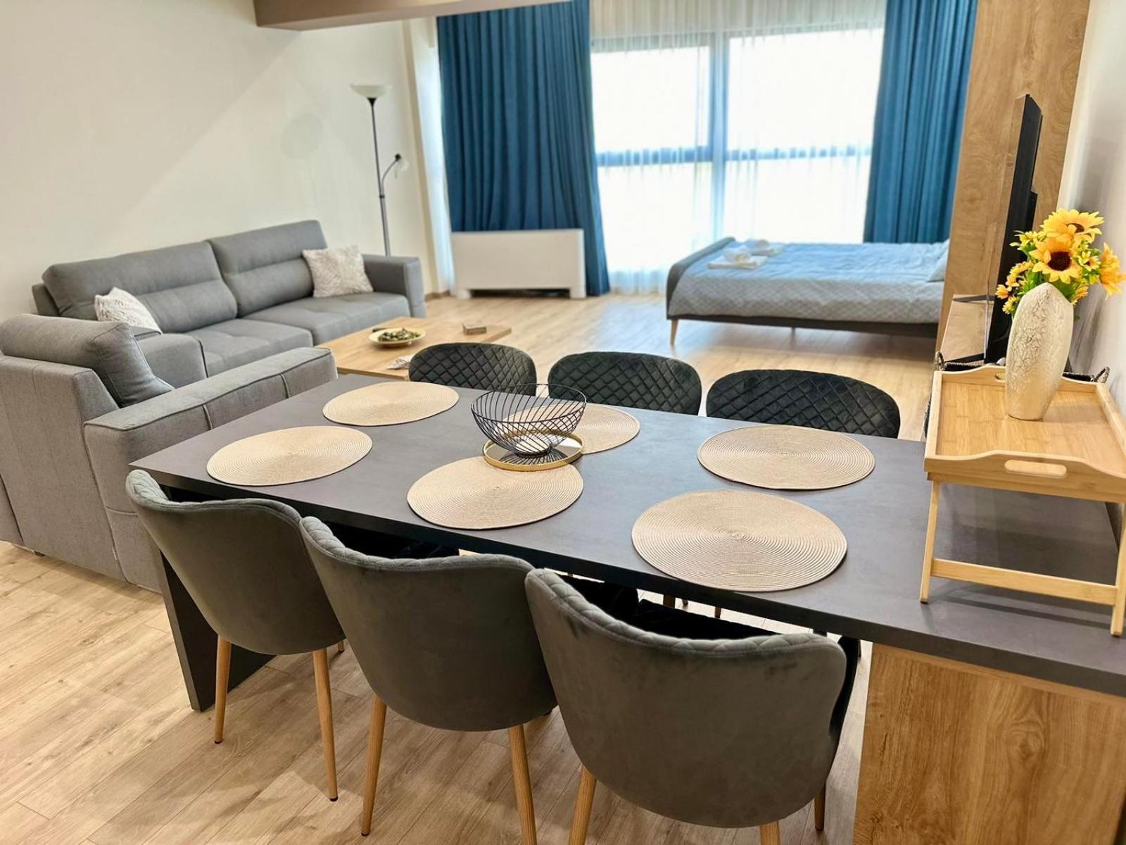 South Apartmani