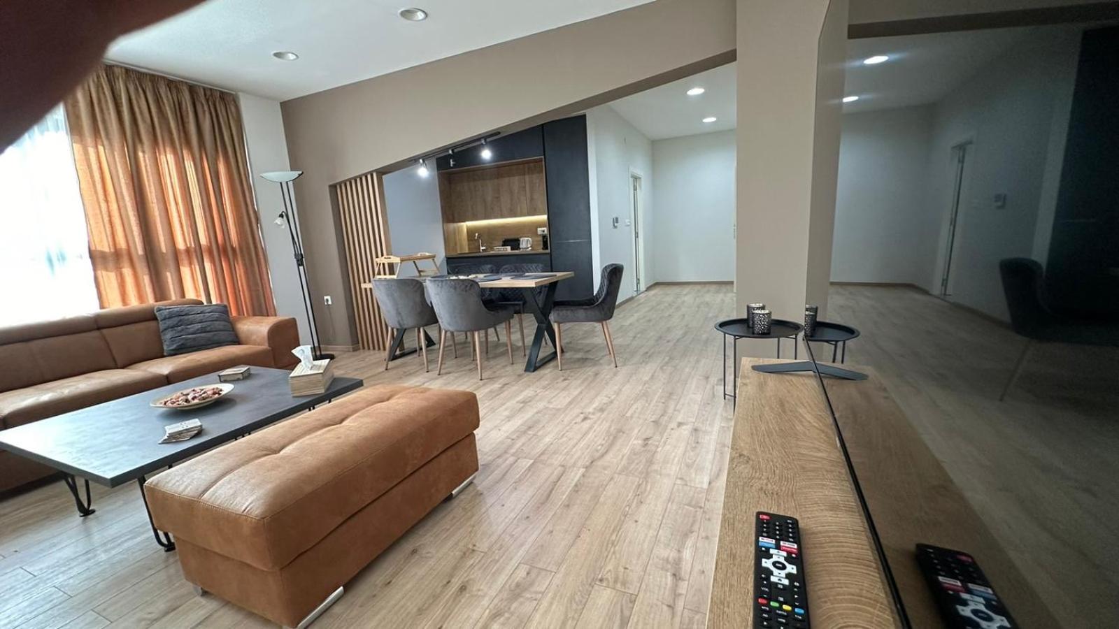 South Apartmani