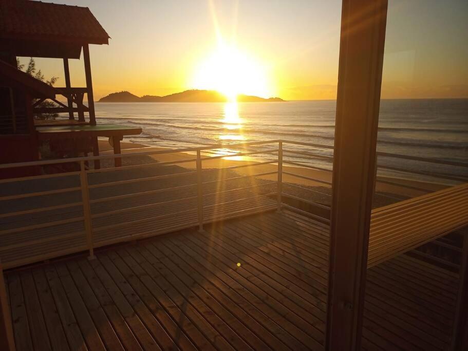 Apartamento Pé na Areia