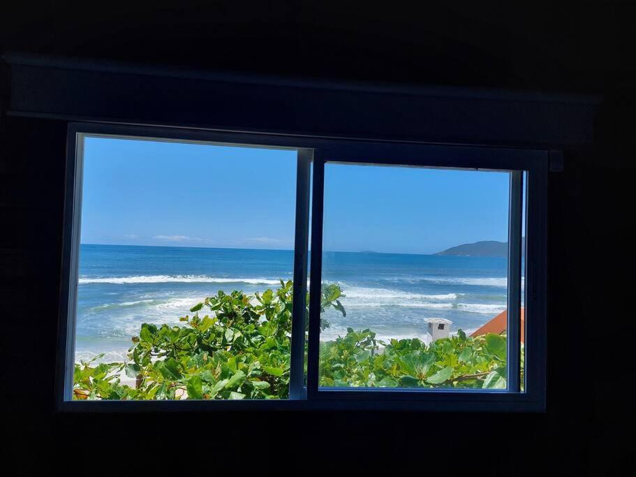 Apartamento Pé na Areia