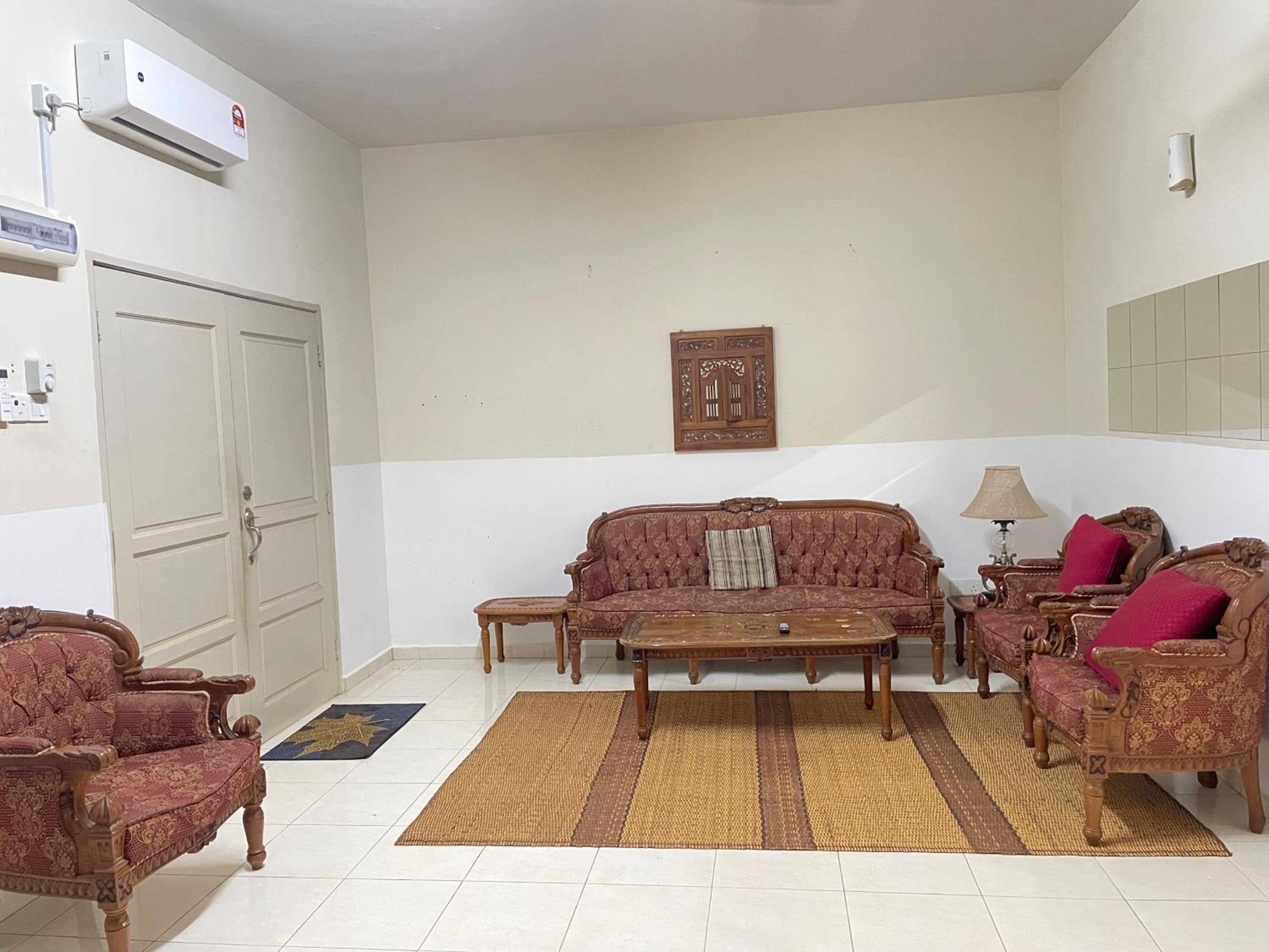 Kuza Homes Batu Berendam photo 2