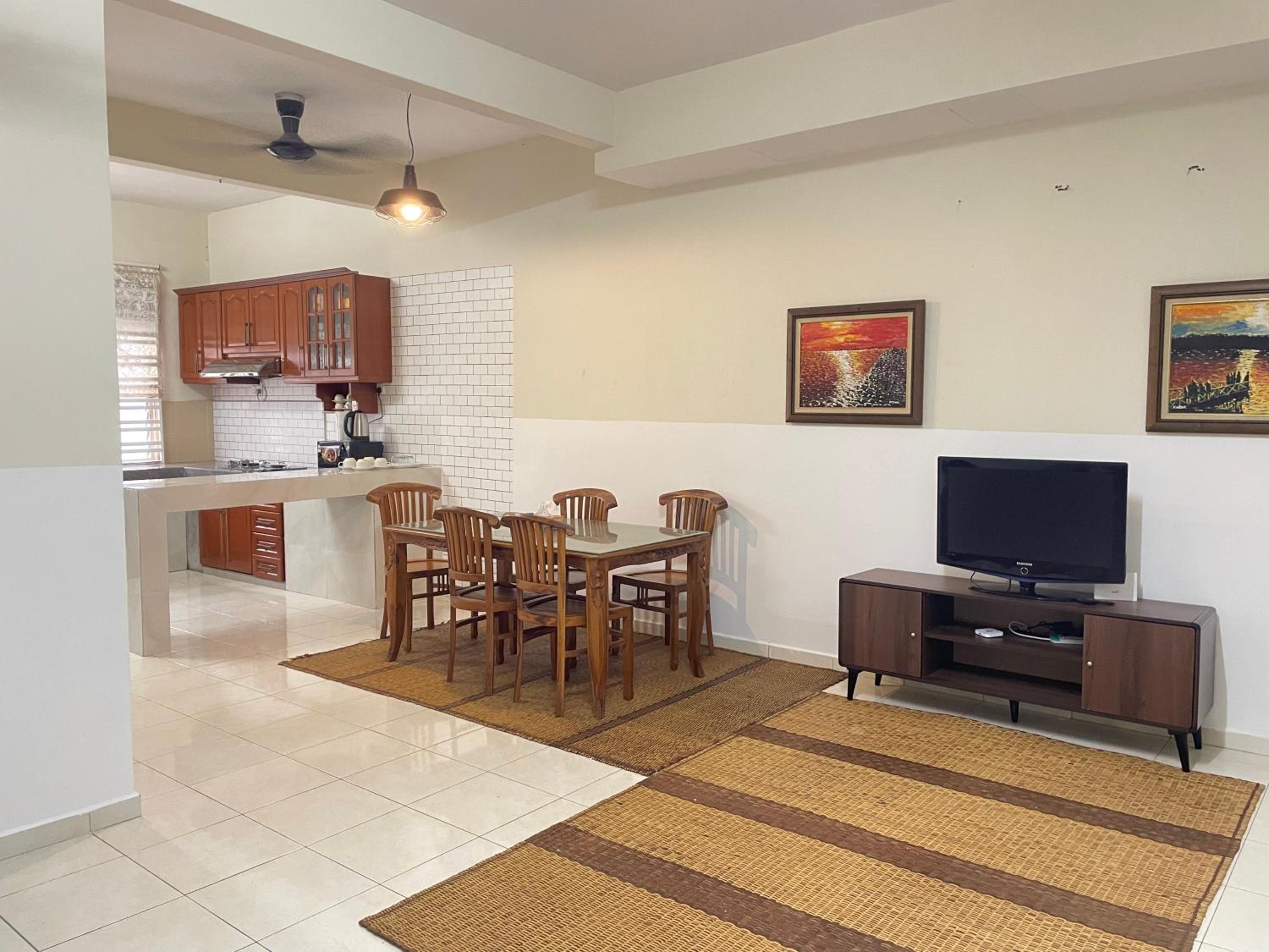 Kuza Homes Batu Berendam photo 5