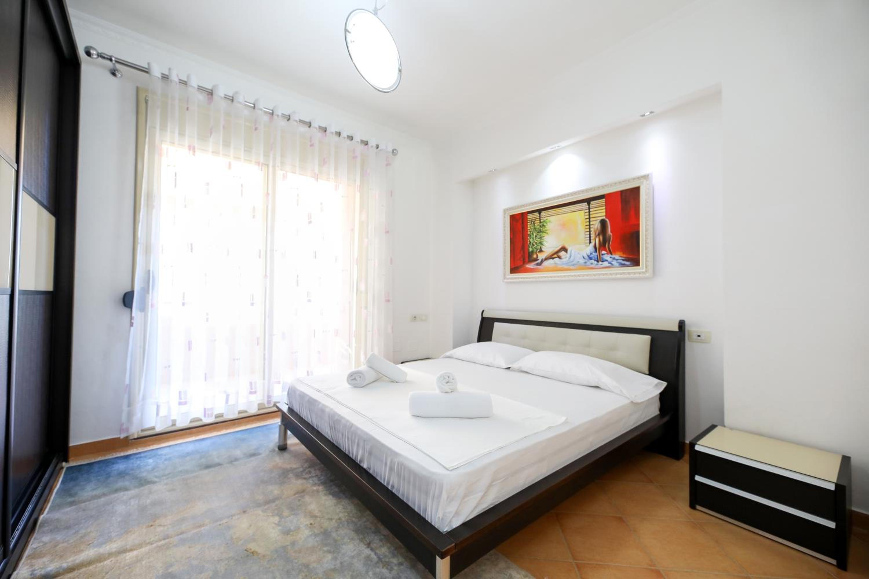 Jimi Apartments 2