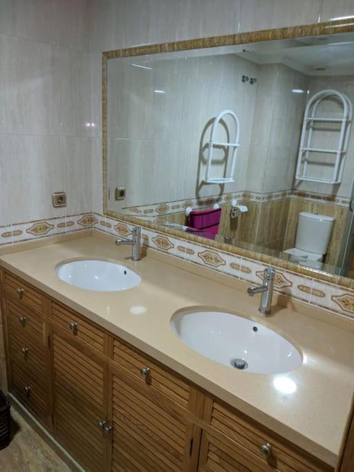 Bonito, cómodo y acogedor piso en Málaga/Nice, comfortable and cozy apartment in Málaga