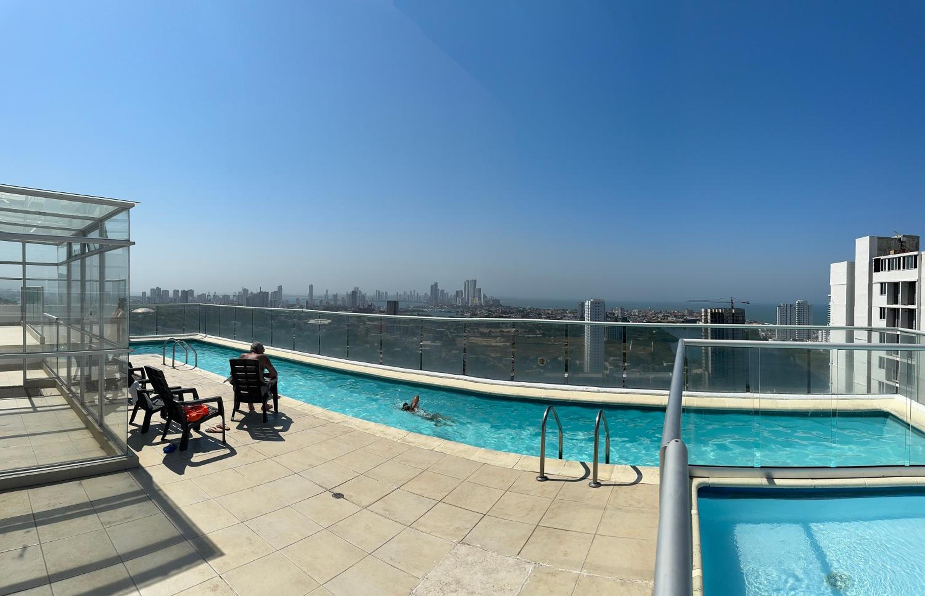Apartamento con SENSACIONAL VISTA al Mar en Cartagena
