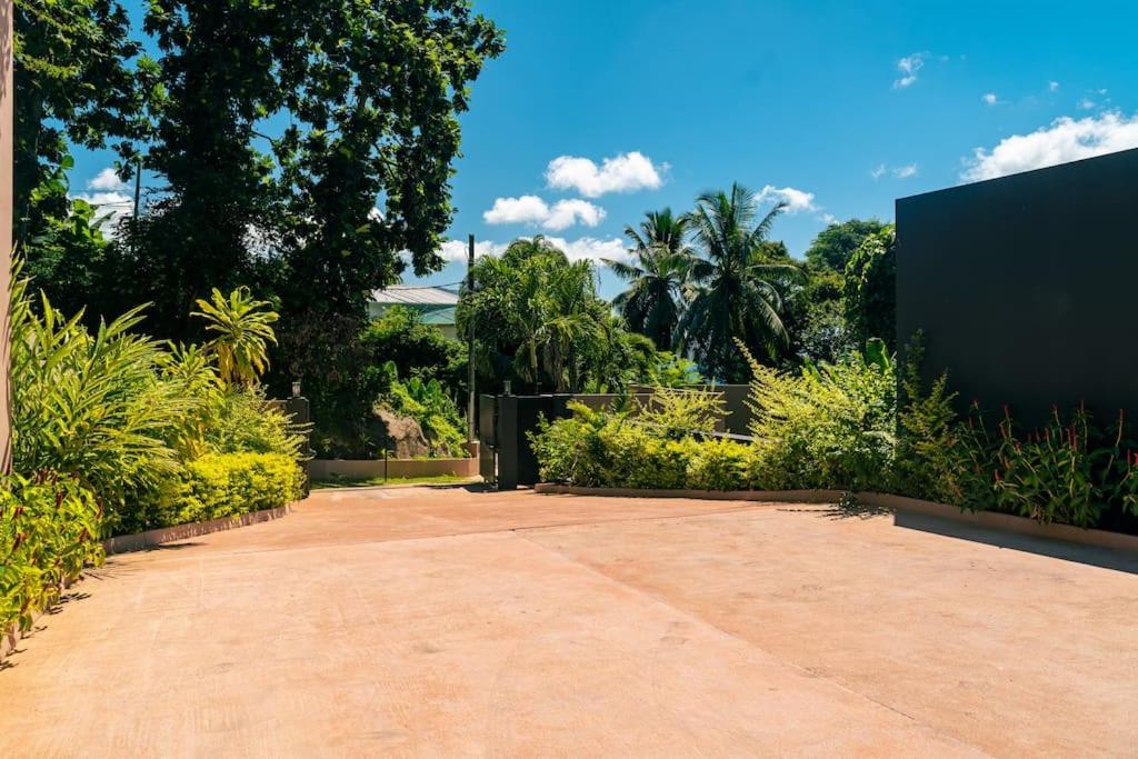 Maison Gaia Seychelles, unobstructed views over the ocean and into the sunset