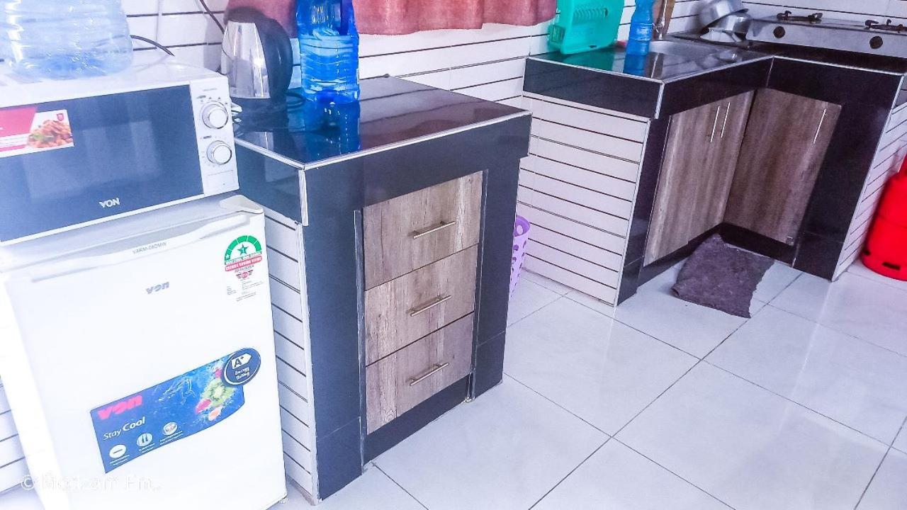 One Bedrooms with 2 Bed Kisimani Heights Apt view 3