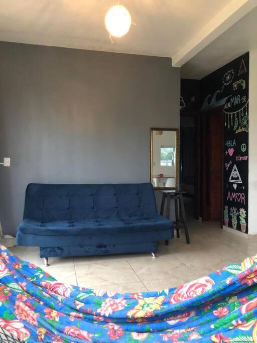 Casa aconchegante 200m da linda Lagoa Ibiraquera