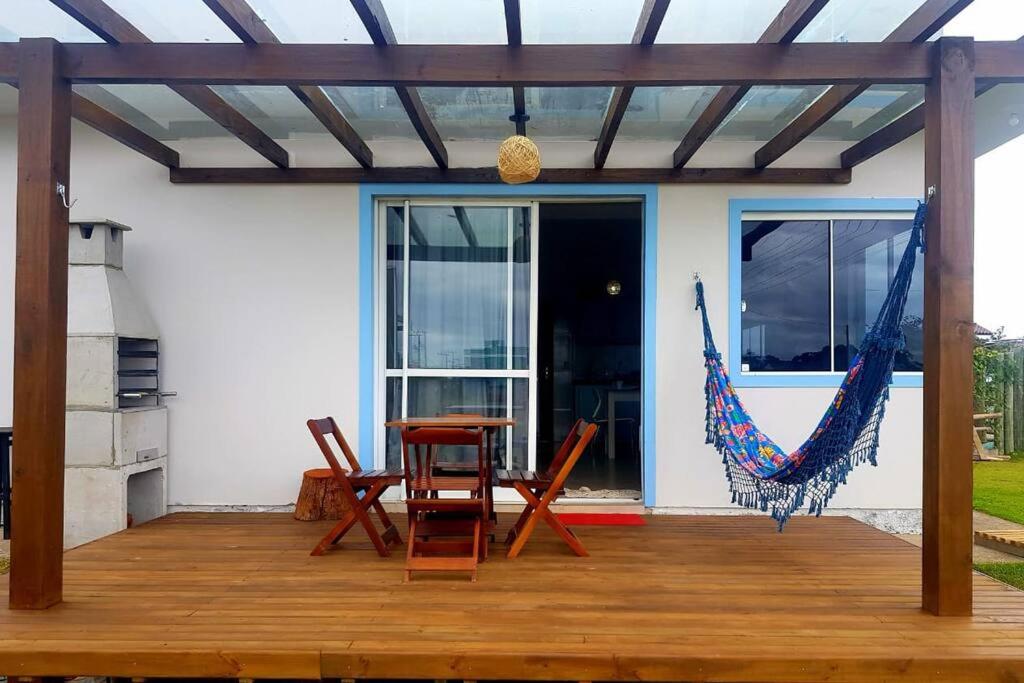 Casa aconchegante 200m da linda Lagoa Ibiraquera