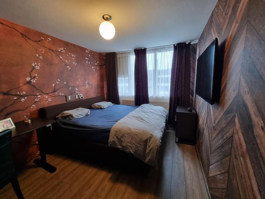 500-Mb Hi-Tech Silent Work-Home