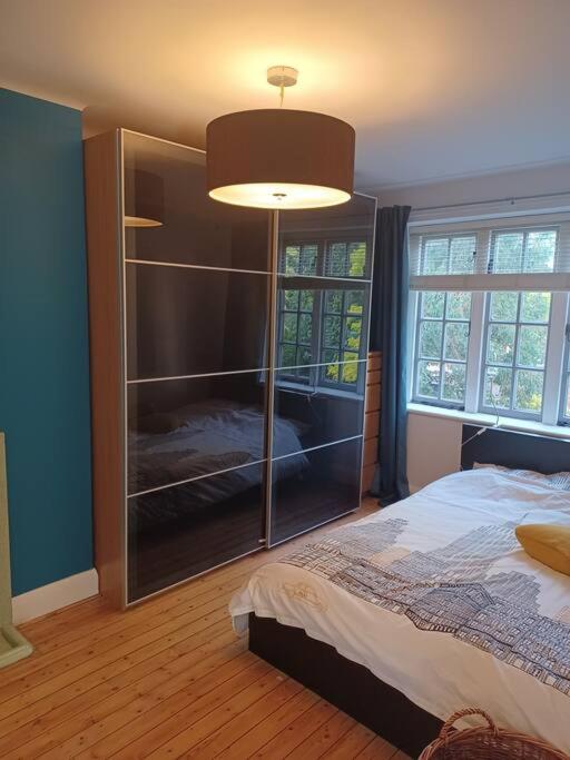 The Gem - central character flat with parking view 4