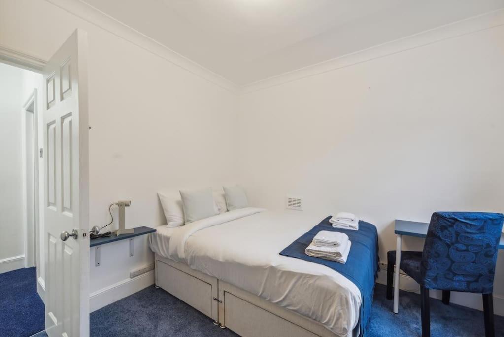 Chelsea Superior Apartment - 10 Minutes from Stadium